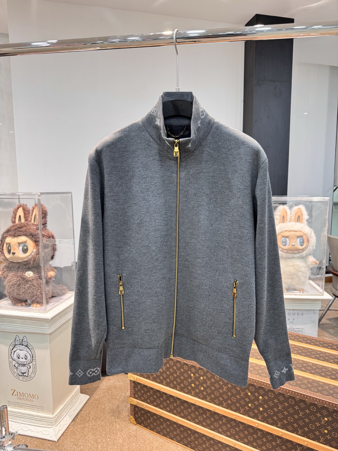 羽绒服 路易威登*🌈顶级原版 LV 冬季新款羽绒服，国标鹅绒，充绒量蓬松饱满，上身轻盈不负重，市面独家使