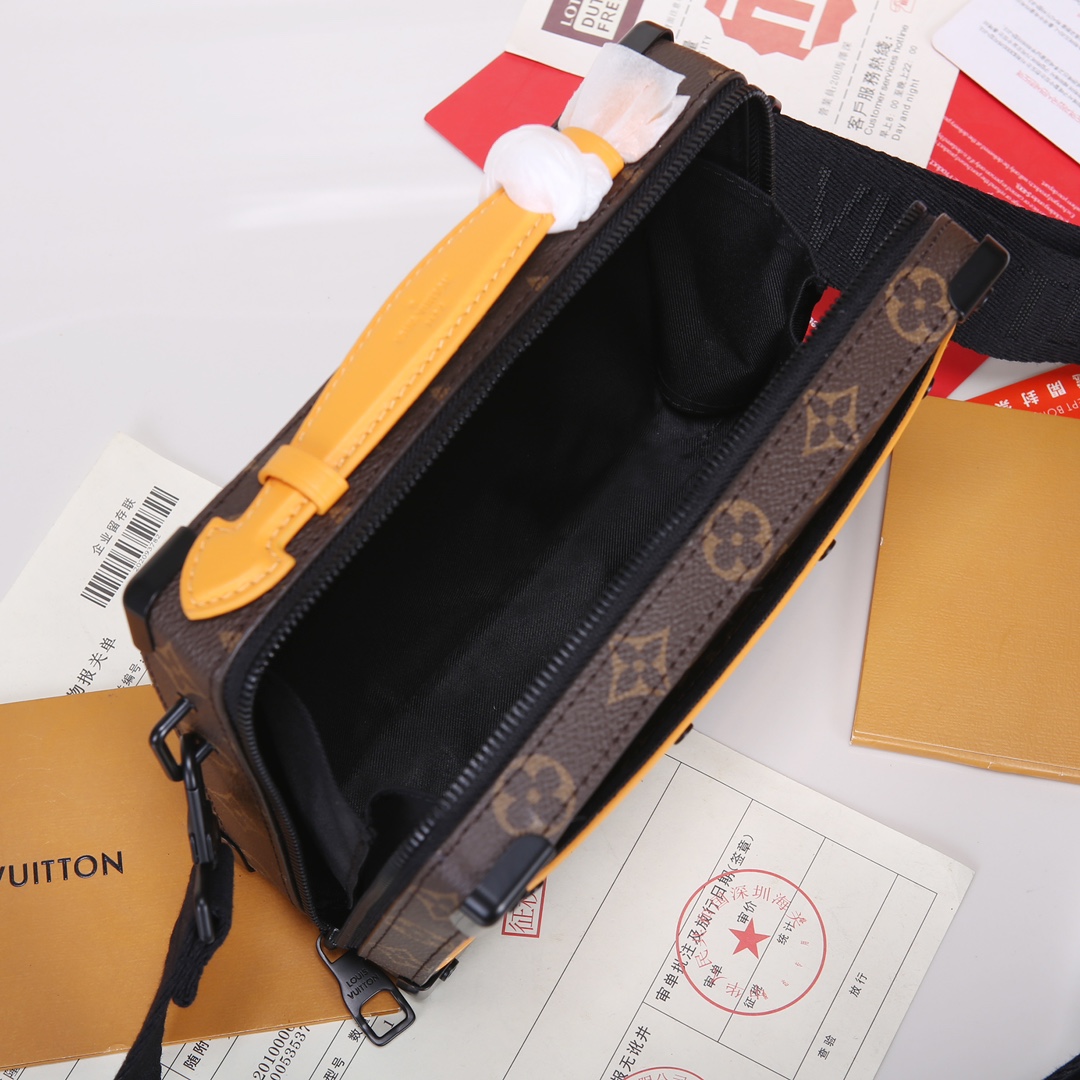 Lacoste 对版细节 M46689 黄皮 本款Handle