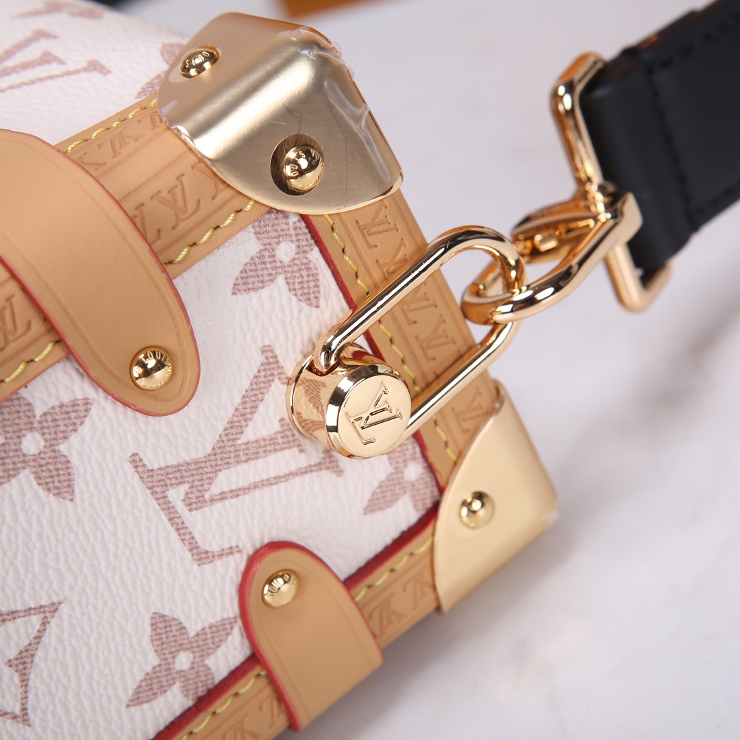 Givenchy 对版细节 M46907白花 N40712白格M46358