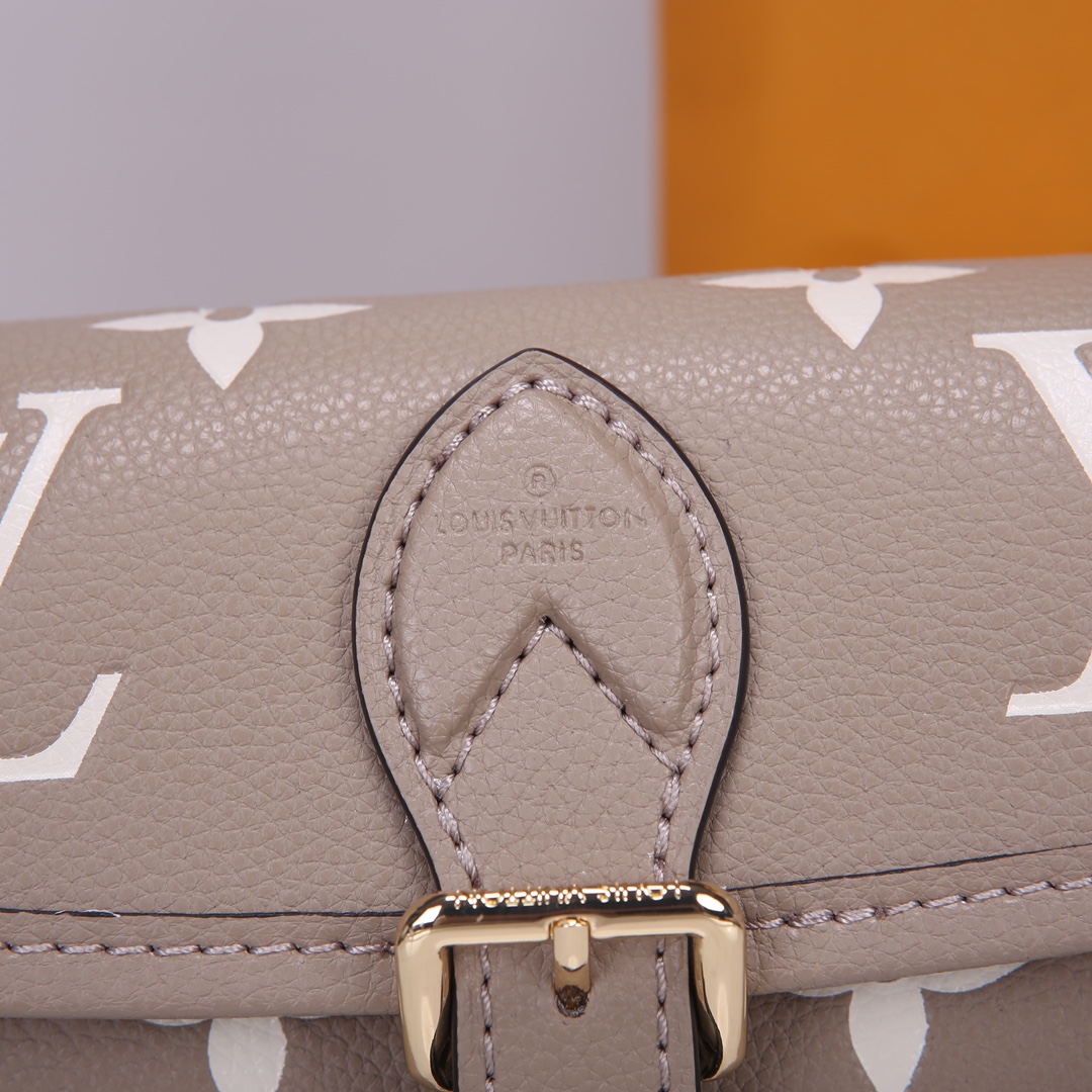 Louis Vuitton 变码芯片法棍M83300杏色 M83566