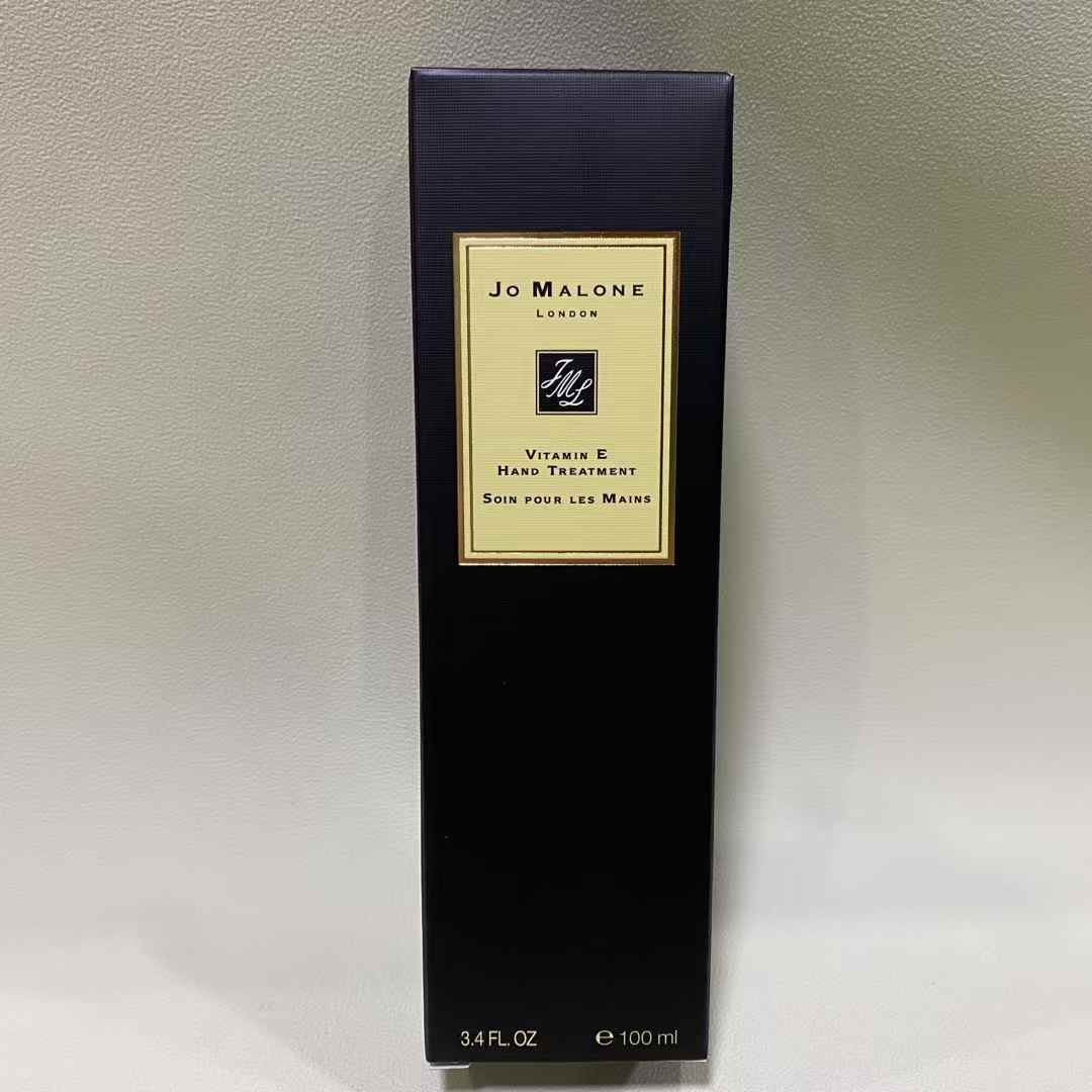 26! (Nota del pedido: crema de manos Jo Malone 100ml) Crema de manos Jo Malone Vitamina E 100ml, versión de alta calida…