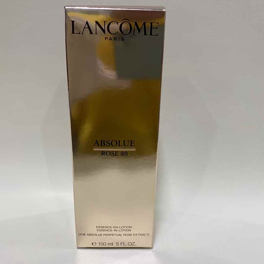 42！（下单备注：高质量兰蔻菁纯水150ml） 高质量新版兰蔻箐纯柔肤水150ml，高质量版本，细节对版，瓶身不掉漆，膏体对味有质地，带中文标，价格优势 打12支件48支 认准批号：40Y912 现货供应
