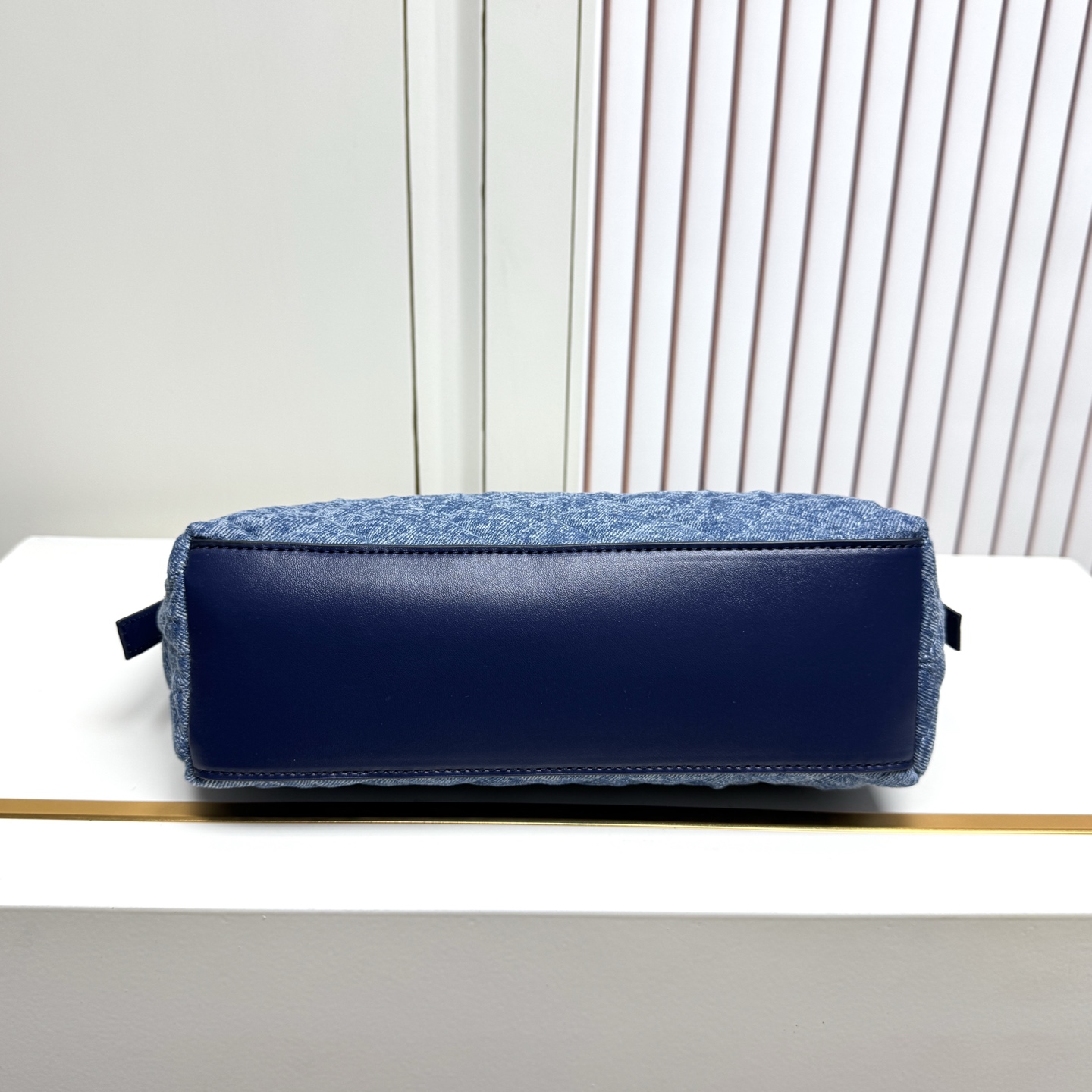 Chanel bag 𝐂𝐡𝐚𝐧𝐞𝐥 𝟐𝟔𝐀 Advanced Handicraft Workshop Underarm Bag — photo 6
