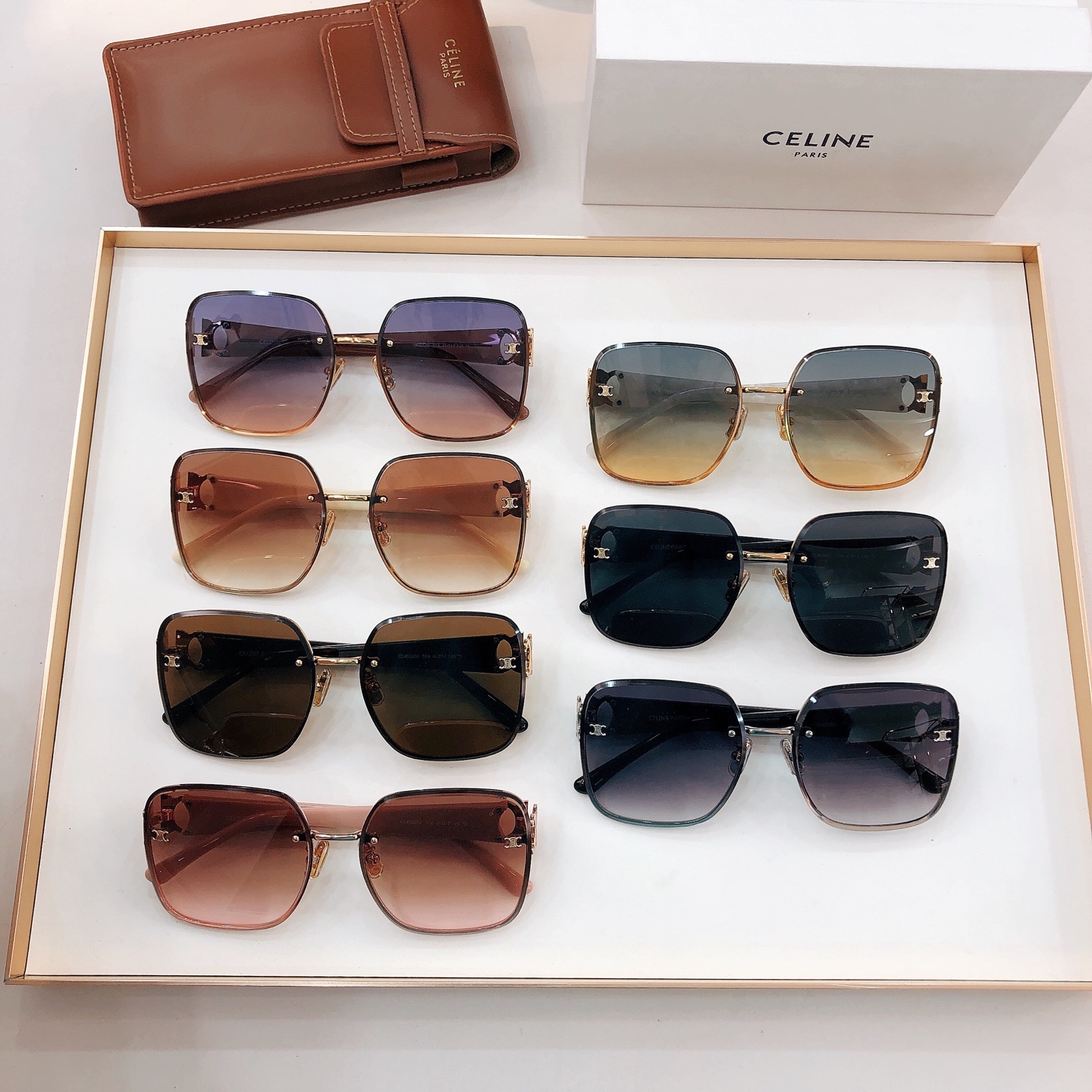 Celine 𝑪𝒆𝒍𝒊𝒏𝒆 𝟮𝟲𝑠𝑠