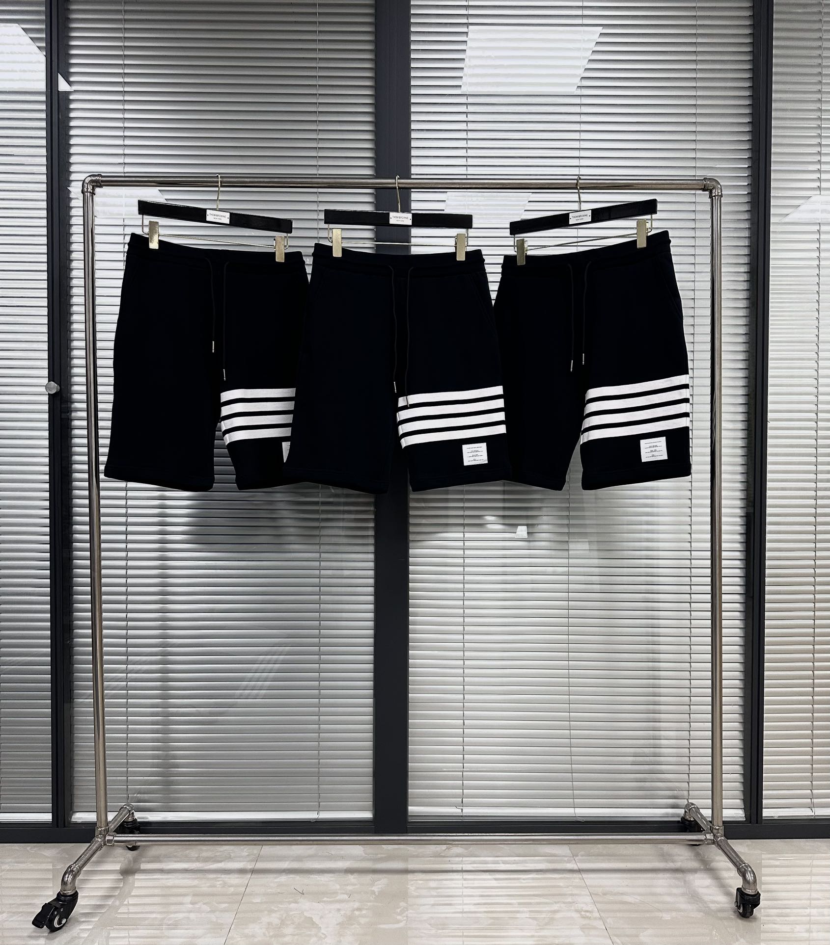 톰브라운 남성 반바지 126334 Thom Browne Shorts
