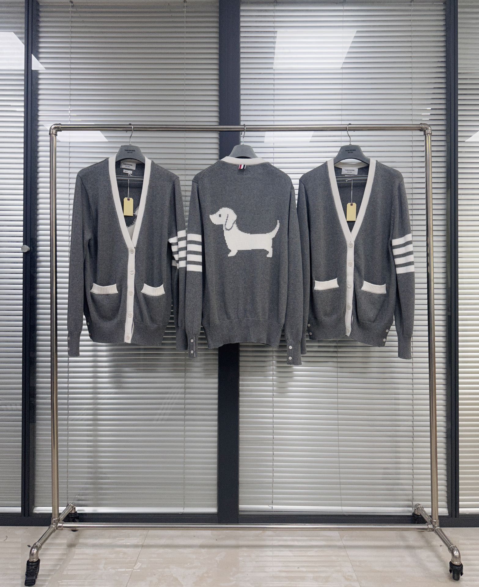 톰브라운 남성 가디건 143057 Thom Browne Cardigan