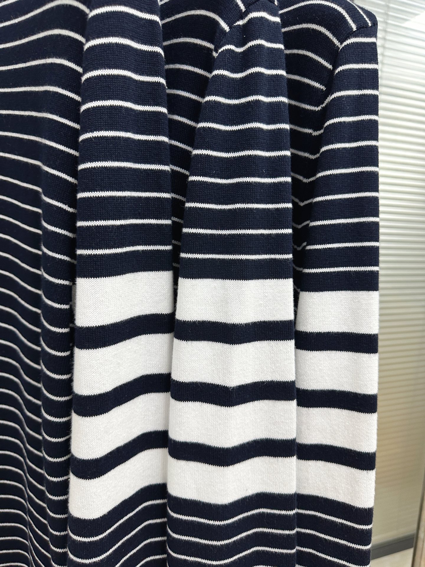 톰브라운 남성 니트 142964 Thom Browne Knit 상세 이미지 6