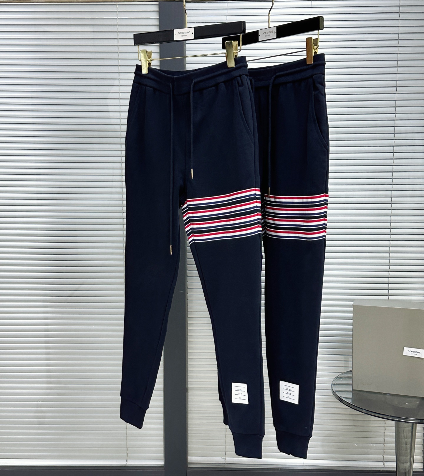 톰브라운 남성 바지 142879 Thom Browne Pants 상세 이미지 4