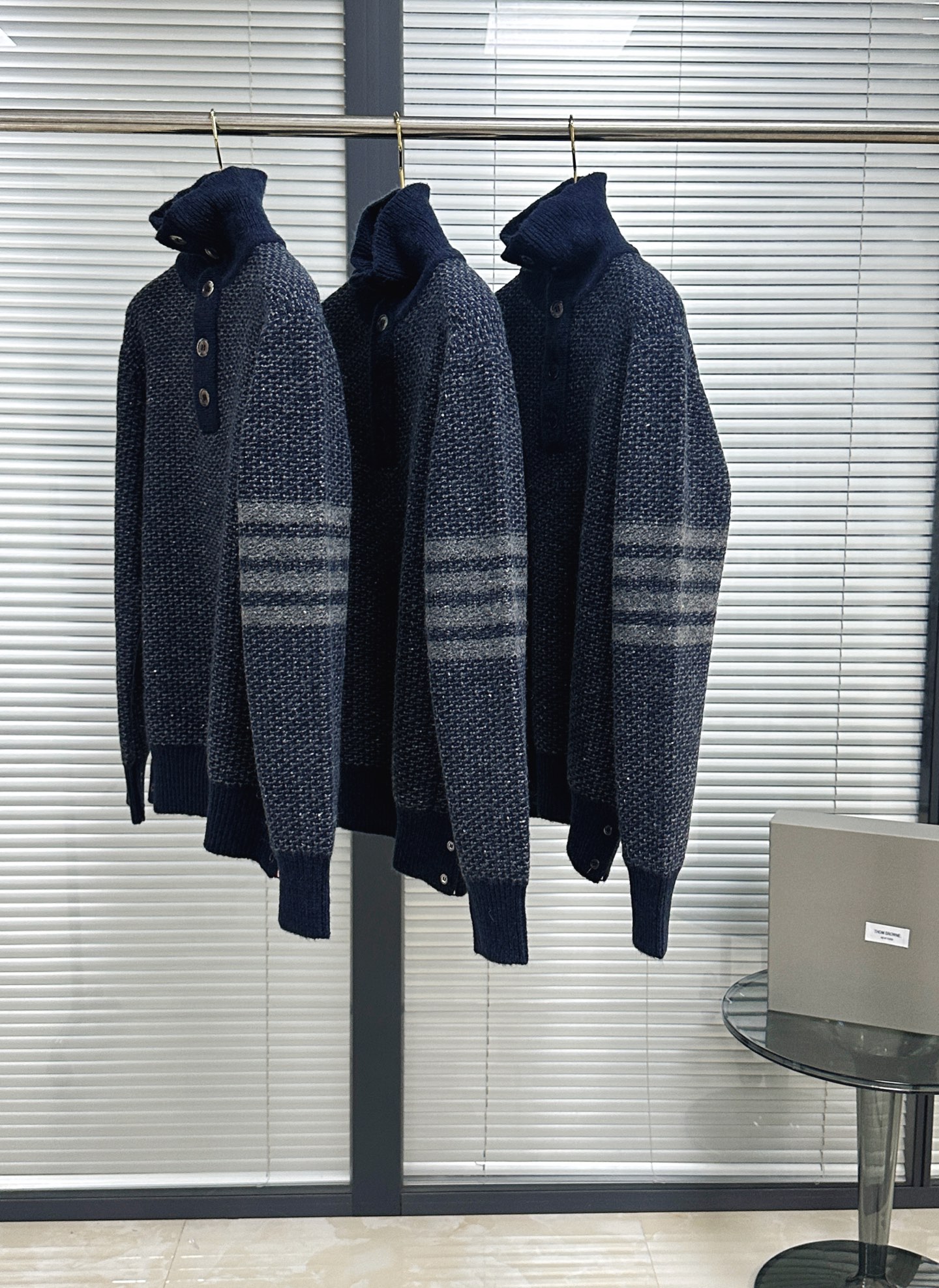 톰브라운 남성 니트 143010 Thom Browne Knit 상세 이미지 4