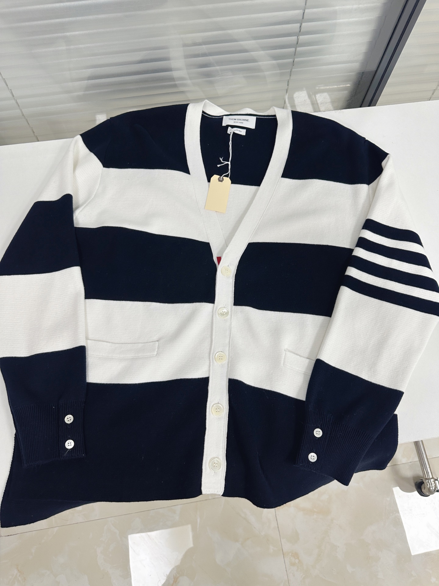 톰브라운 남성 가디건 143005 Thom Browne Cardigan 상세 이미지 7