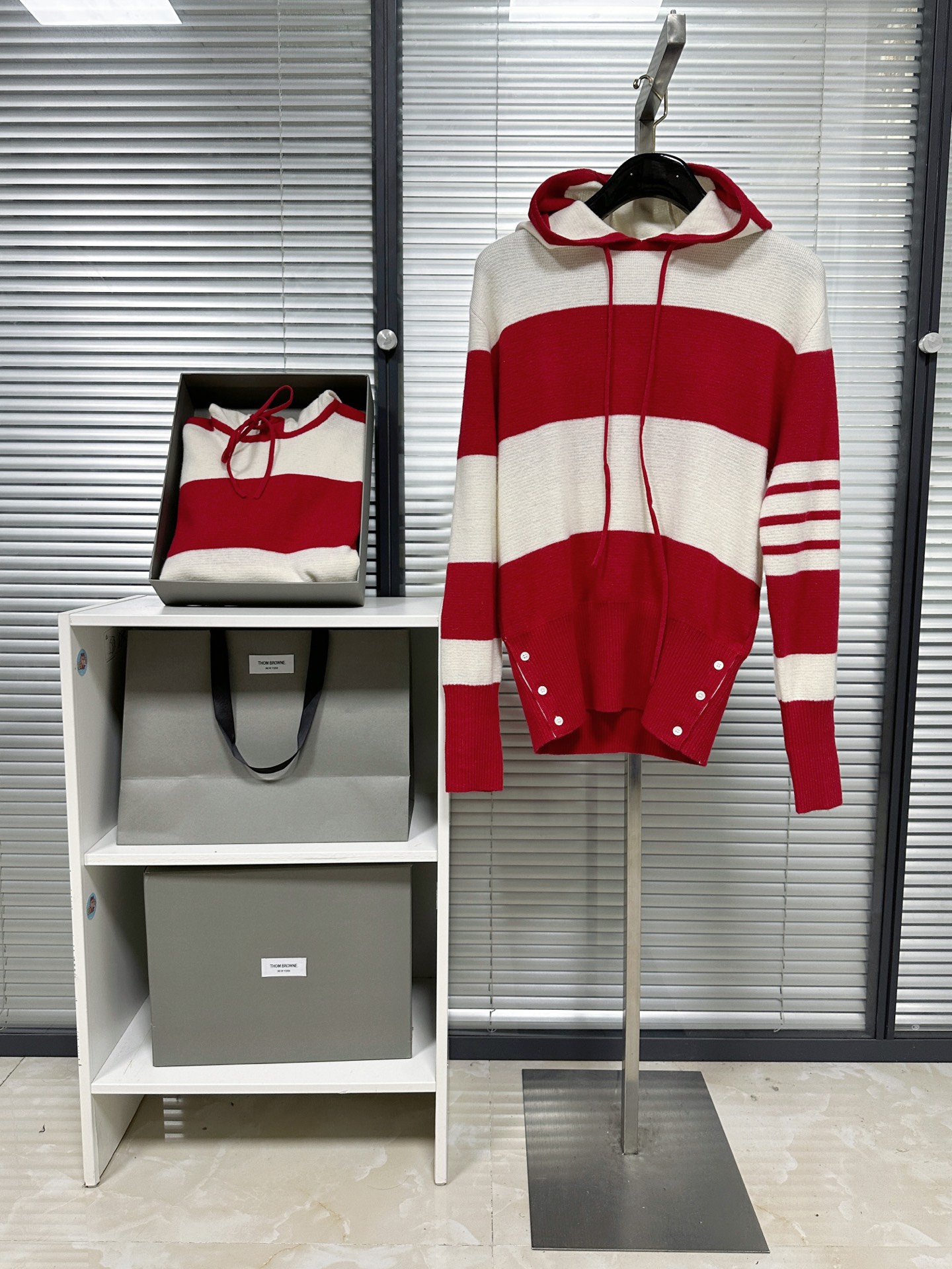 톰브라운 남성 가디건 142998 Thom Browne Cardigan 상세 이미지 5