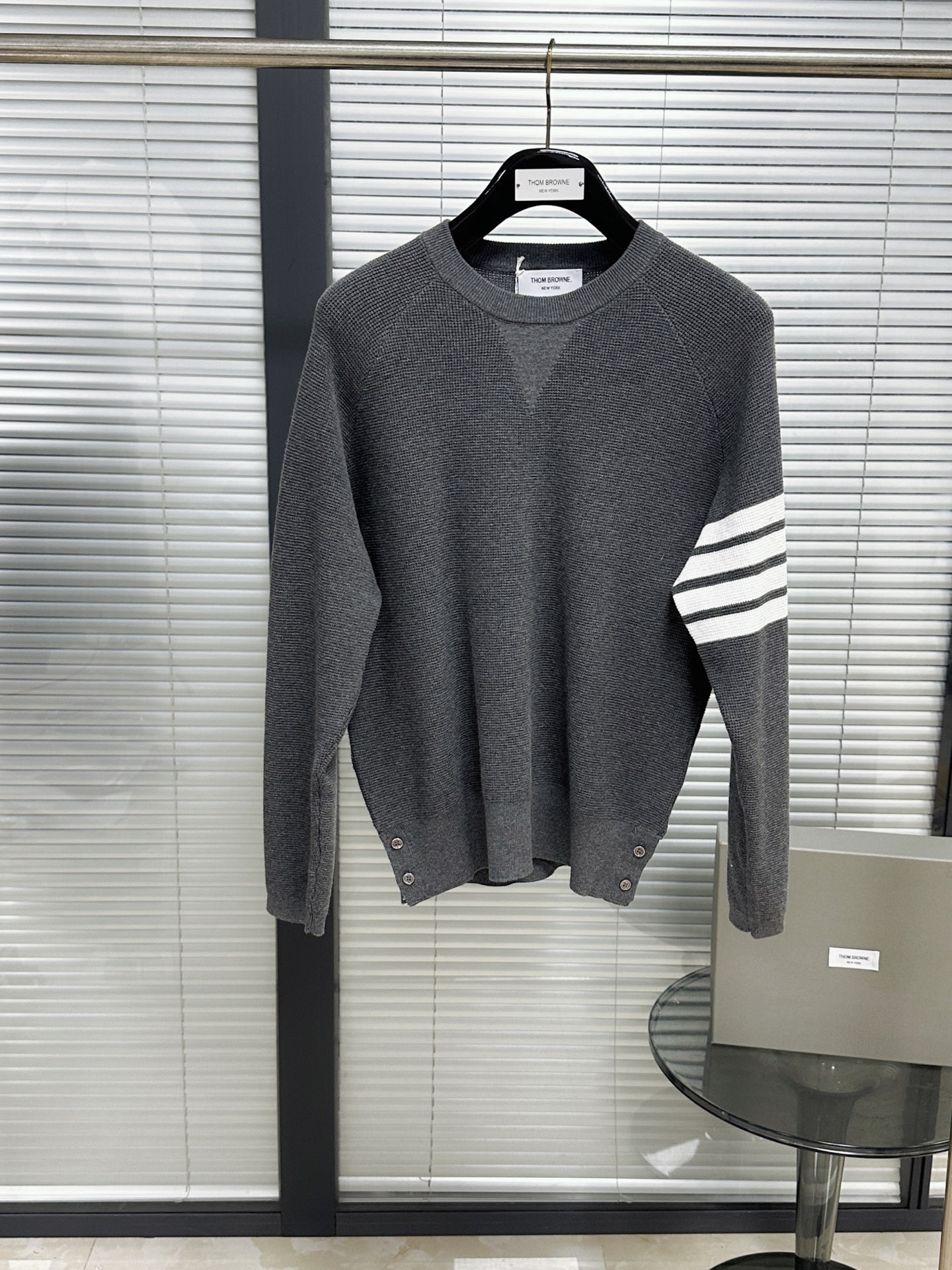 톰브라운 남성 긴팔 142994 Thom Browne Long Sleeve 상세 이미지 2