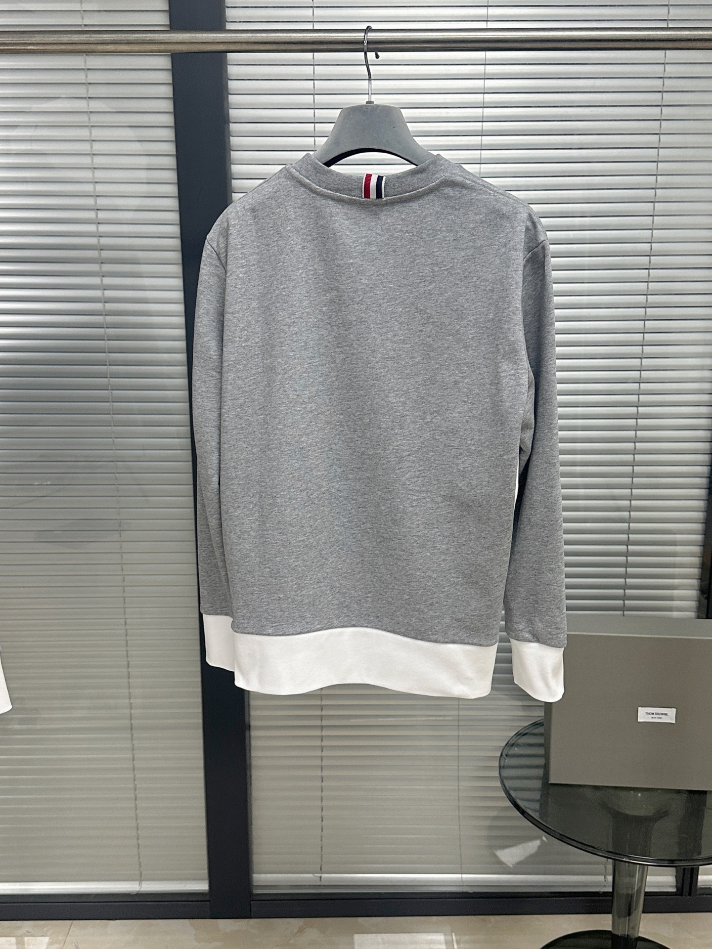 톰브라운 남성 긴팔 142954 Thom Browne Long Sleeve 상세 이미지 3