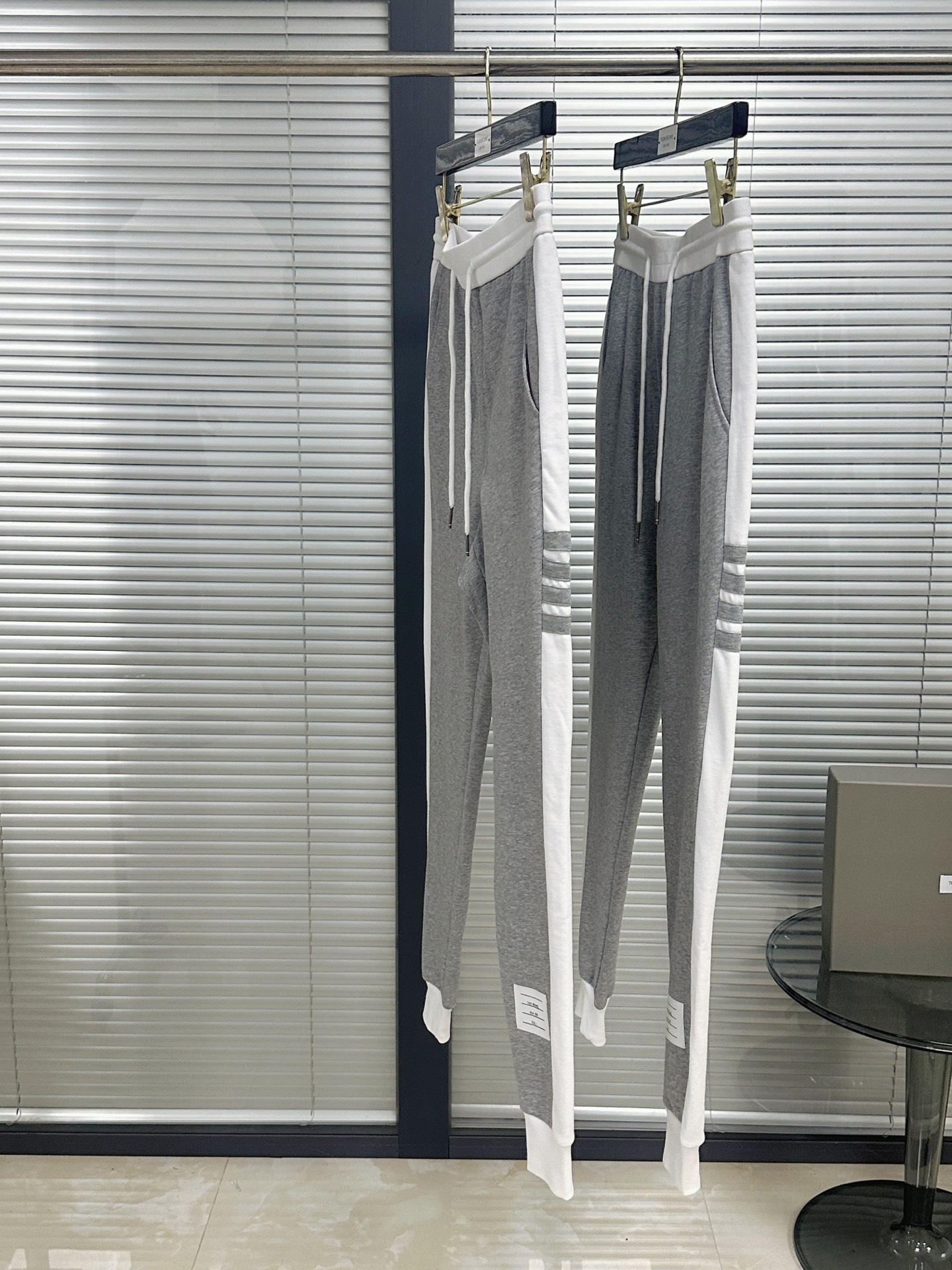 톰브라운 남성 바지 142955 Thom Browne Pants 상세 이미지 5