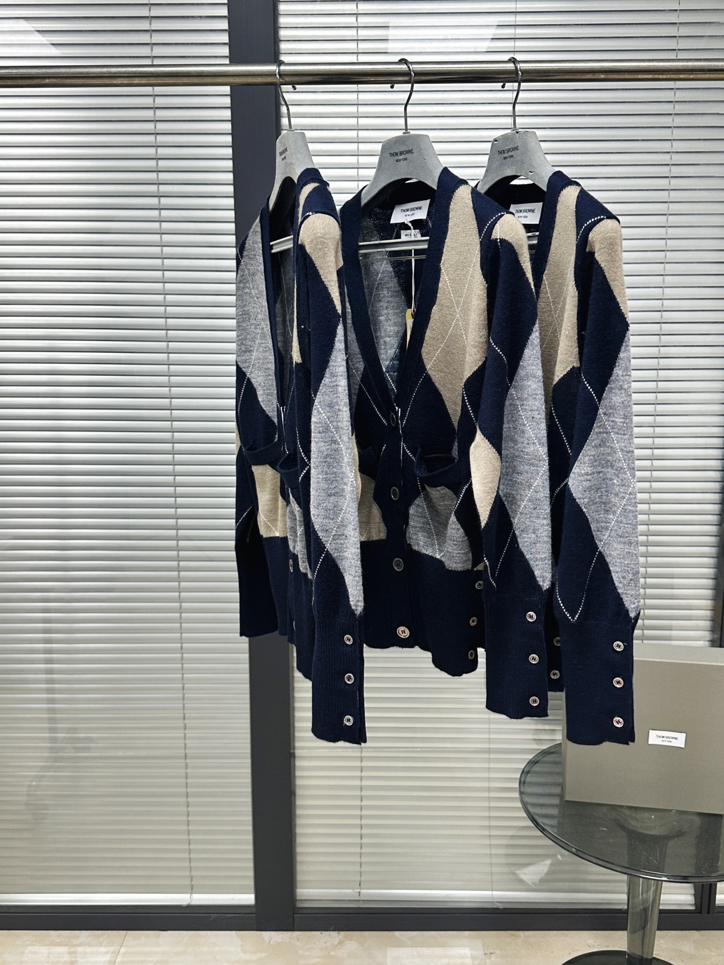 톰브라운 여성 가디건 142914 Thom Browne Cardigan 상세 이미지 4
