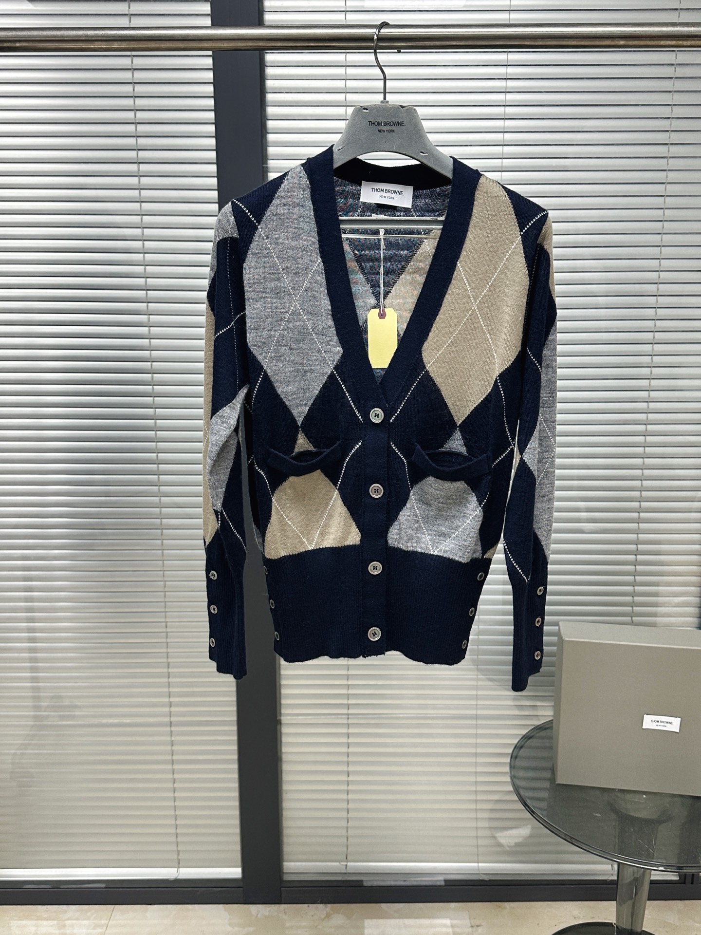 톰브라운 여성 가디건 142914 Thom Browne Cardigan 상세 이미지 2