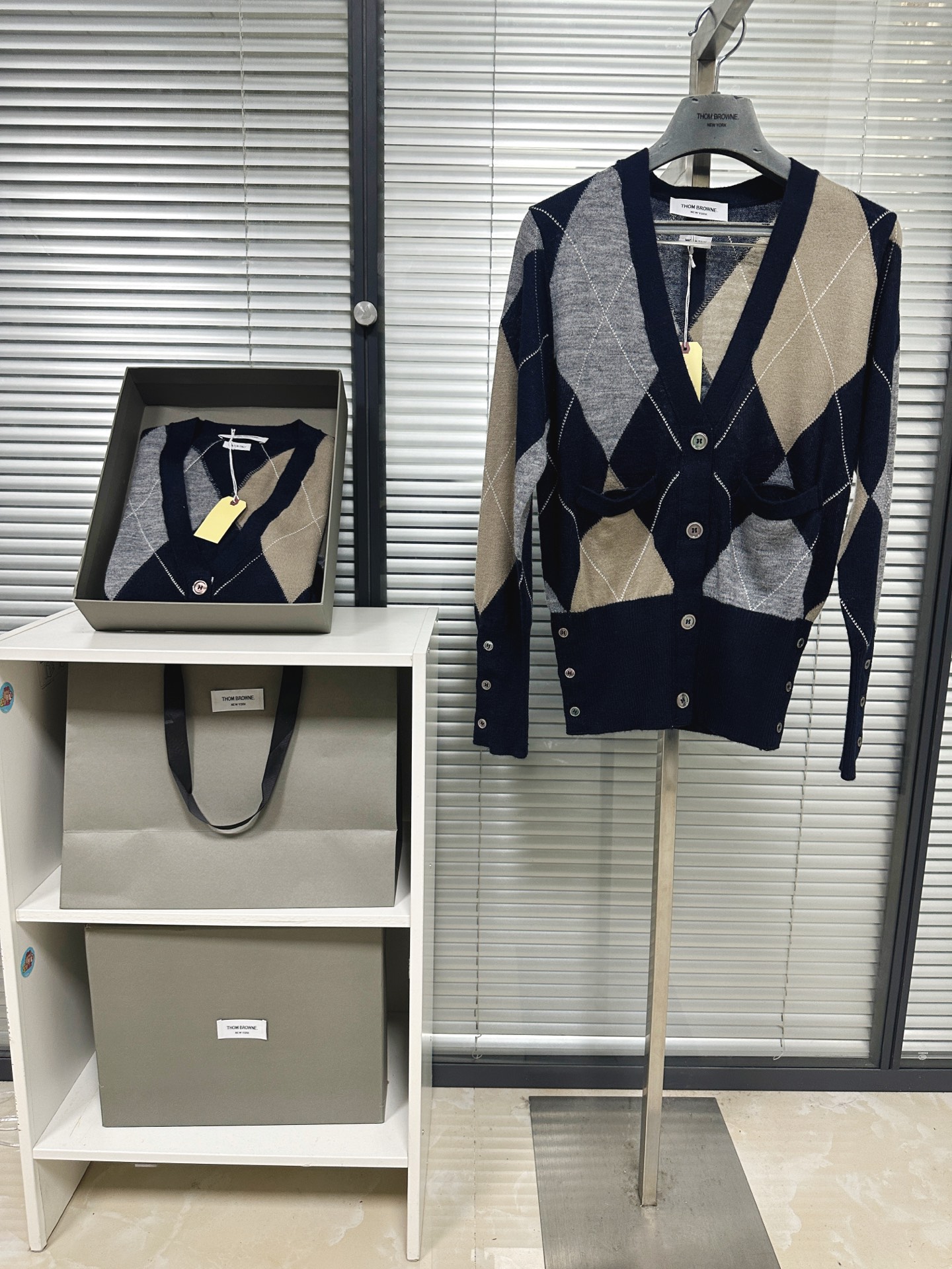 톰브라운 여성 가디건 142914 Thom Browne Cardigan 상세 이미지 5