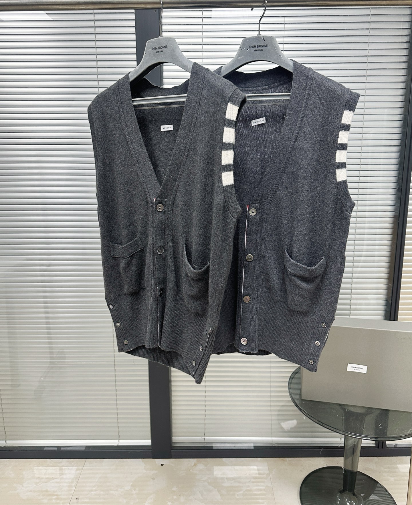 톰브라운 남성 반팔 126383 Thom Browne T Shirt 썸네일 이미지