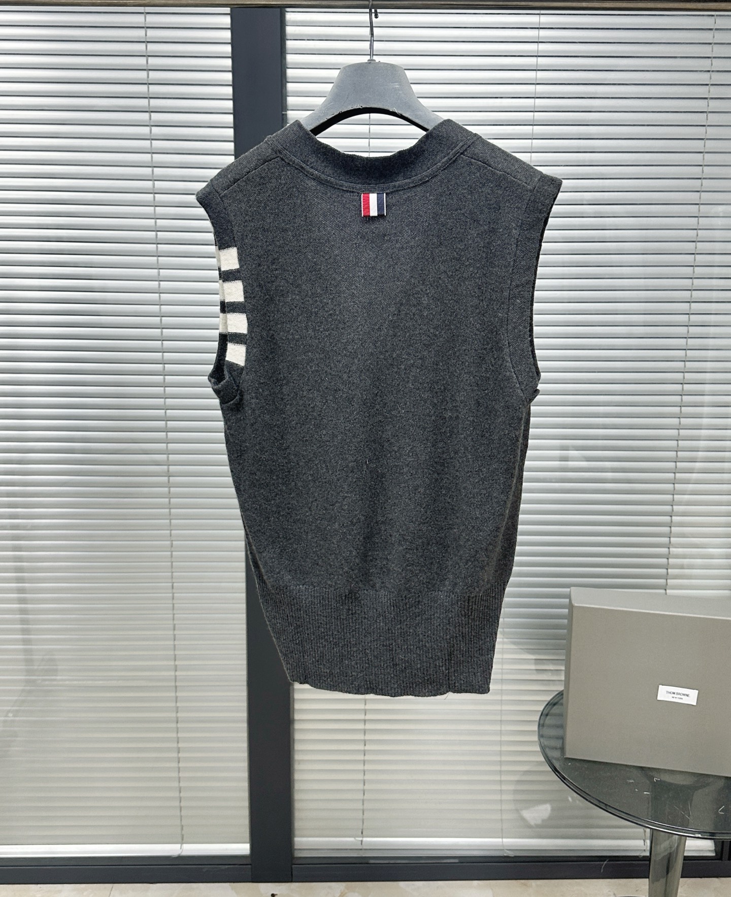 톰브라운 남성 반팔 126383 Thom Browne T Shirt 썸네일 이미지