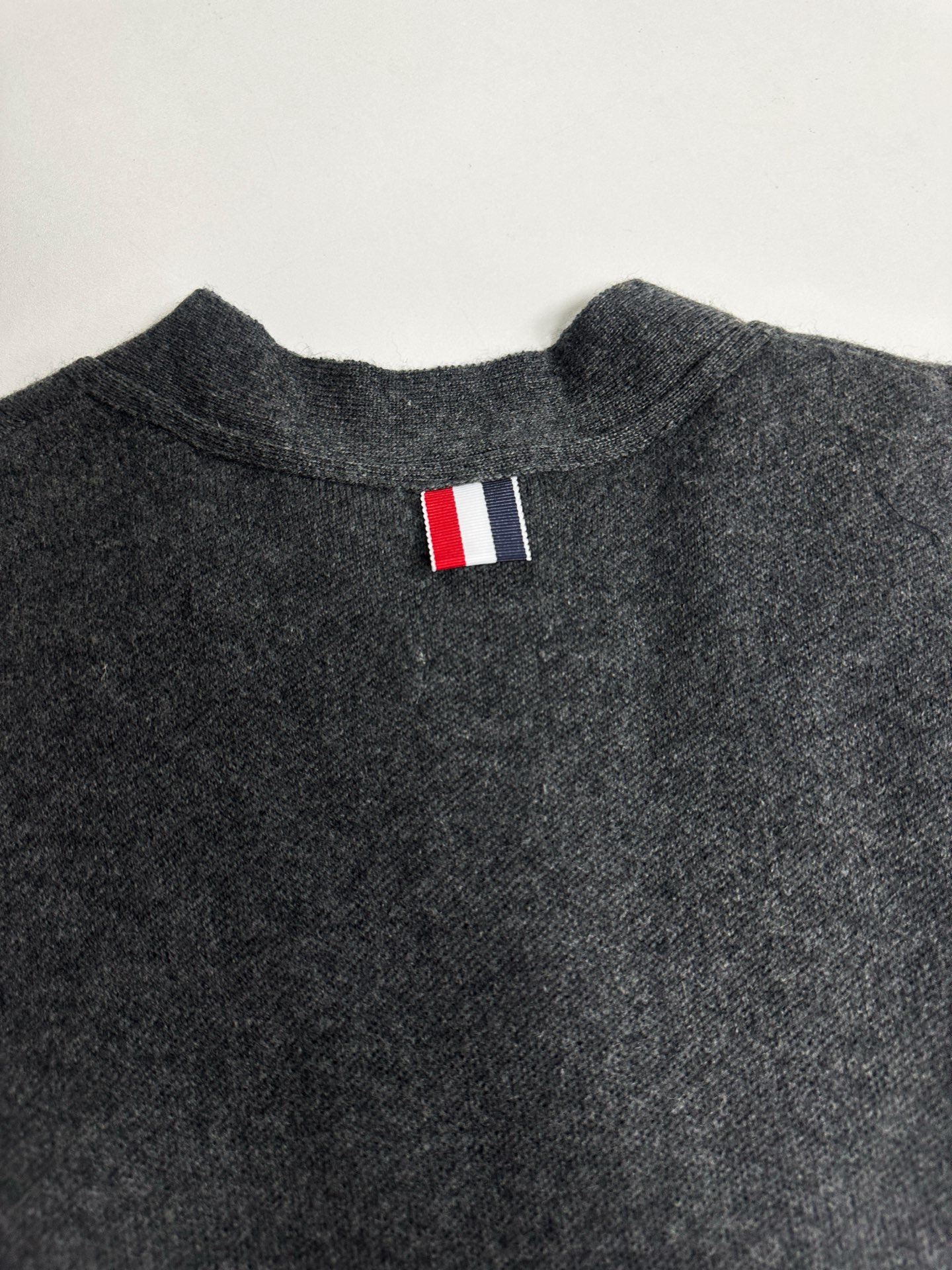 톰브라운 남성 반팔 126383 Thom Browne T Shirt 썸네일 이미지