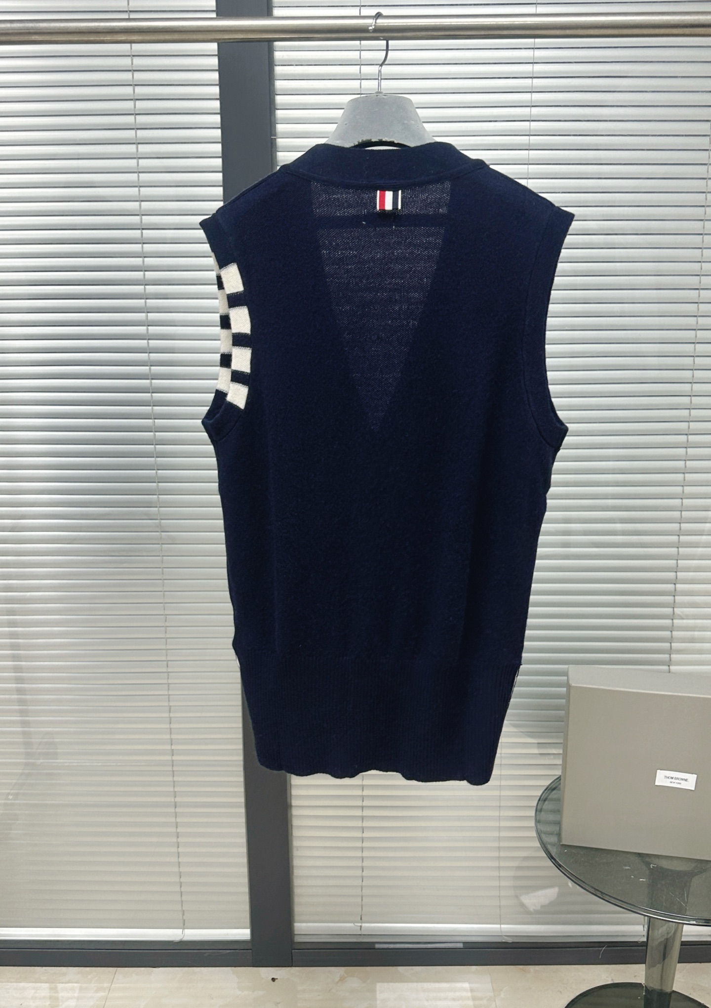 톰브라운 남성 반팔 126382 Thom Browne T Shirt 썸네일 이미지