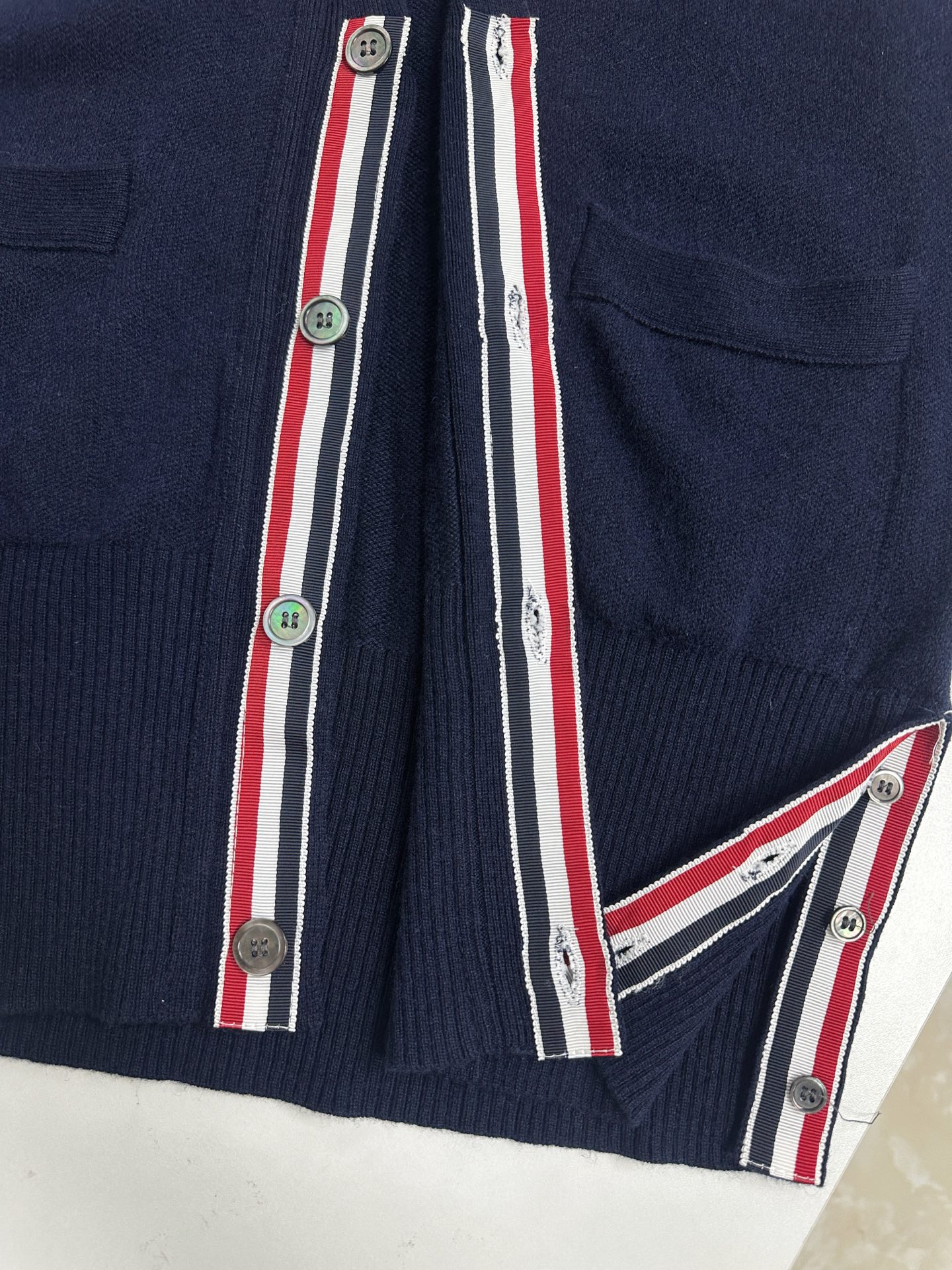 톰브라운 남성 반팔 126382 Thom Browne T Shirt 썸네일 이미지