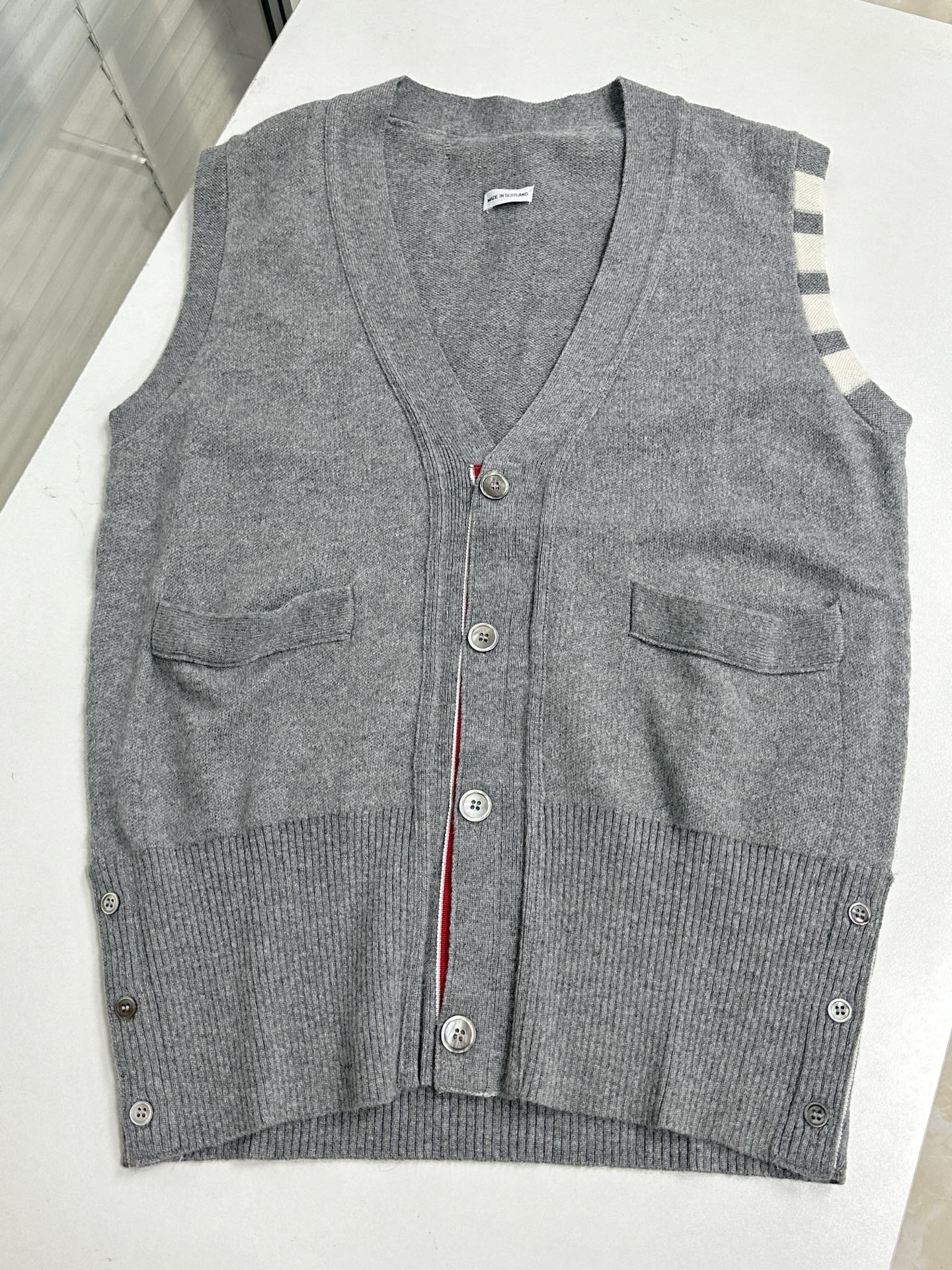 톰브라운 남성 반팔 126381 Thom Browne T Shirt 썸네일 이미지