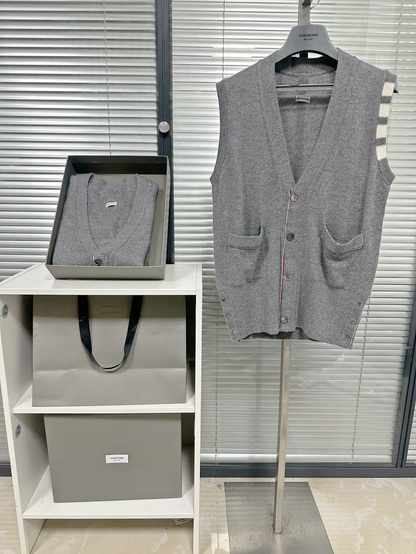 톰브라운 남성 반팔 126381 Thom Browne T Shirt 썸네일 이미지