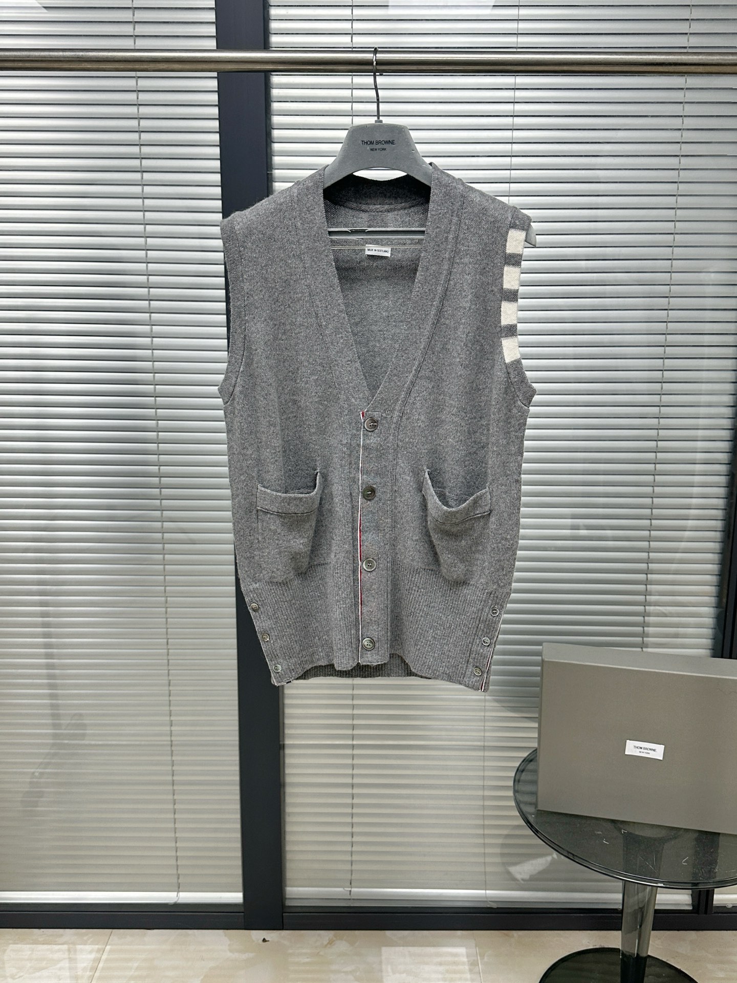 톰브라운 남성 반팔 126381 Thom Browne T Shirt 썸네일 이미지