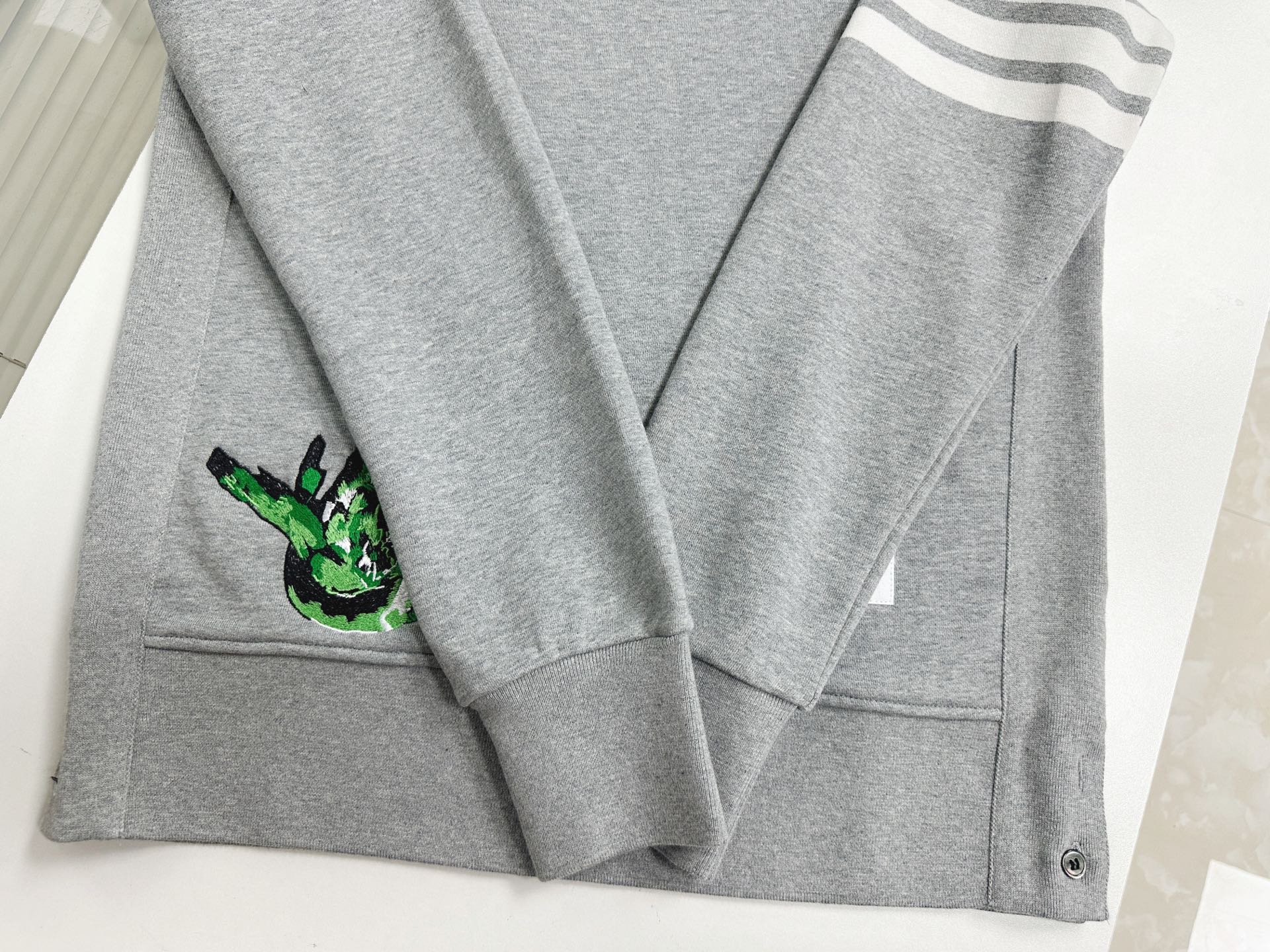 톰브라운 남성 긴팔 126270 Thom Browne Long Sleeve 썸네일 이미지