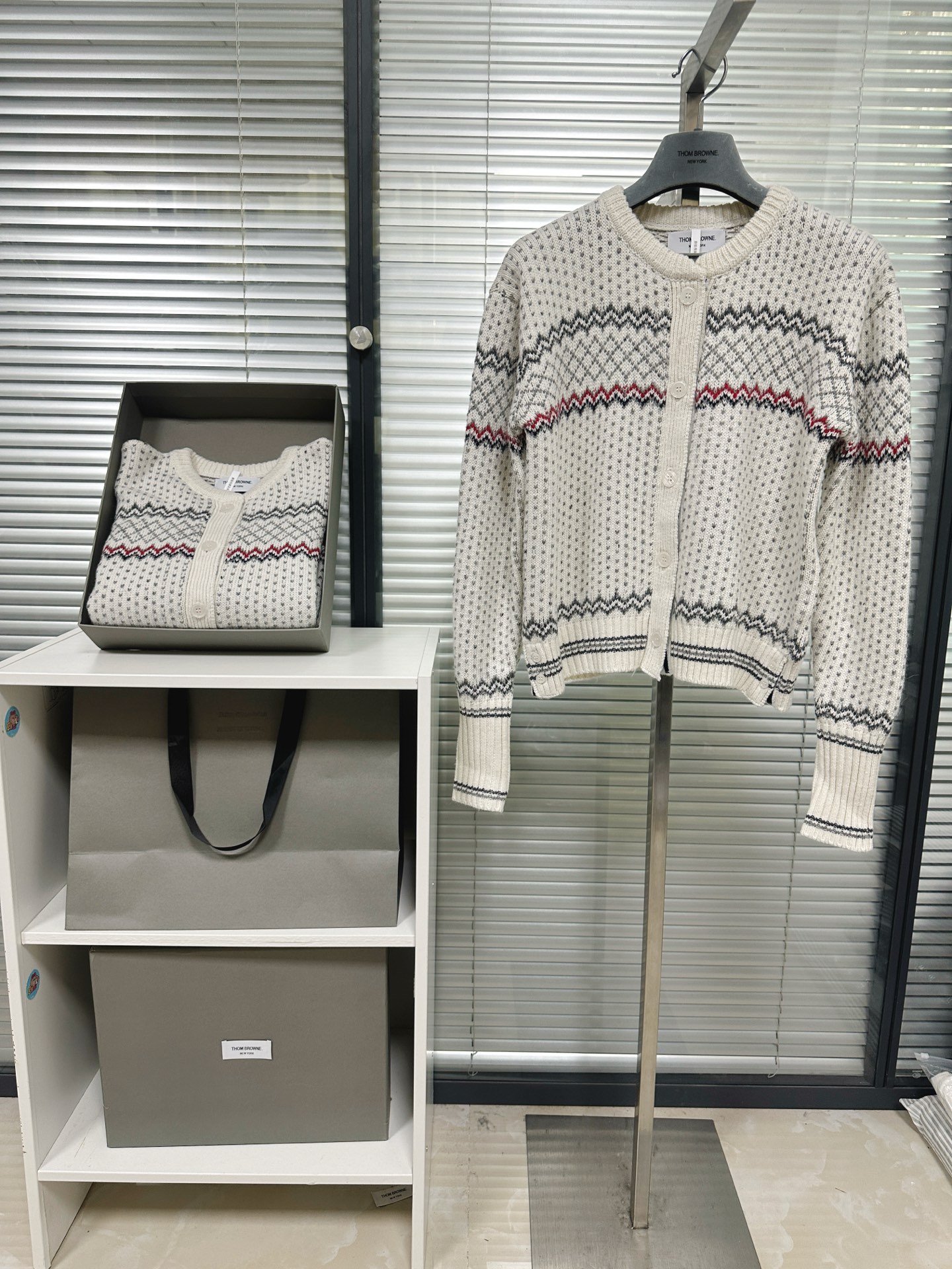 톰브라운 여성 가디건 142949 Thom Browne Cardigan 상세 이미지 5