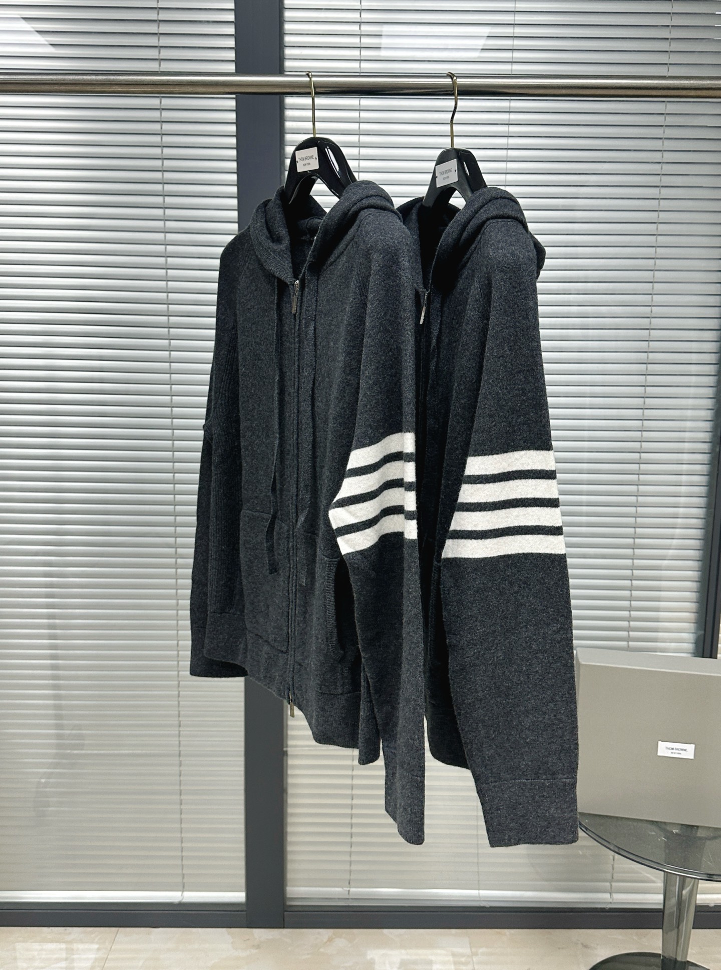톰브라운 남성 자켓 143007 Thom Browne Jacket 상세 이미지 4