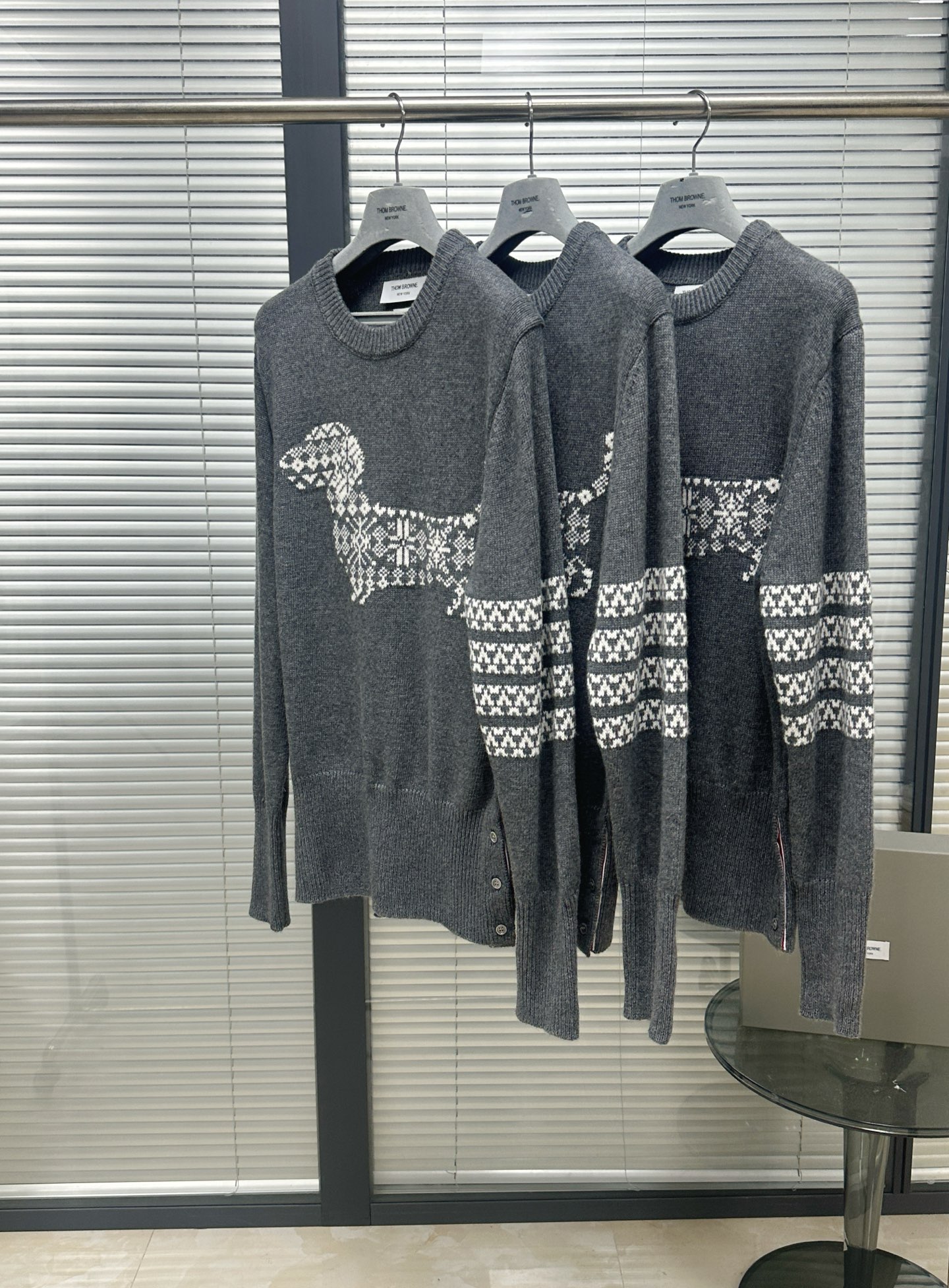 톰브라운 남성 니트 143004 Thom Browne Knit 상세 이미지 4