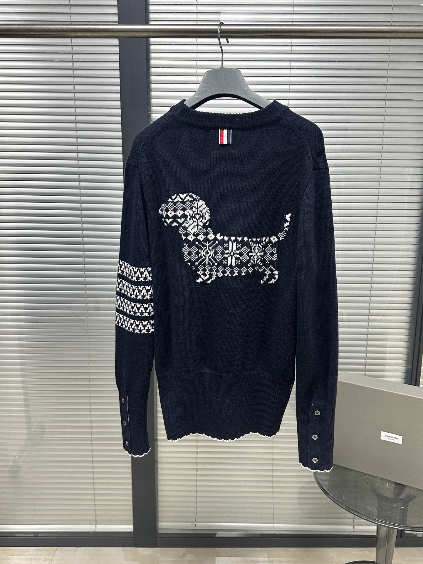 톰브라운 남성 니트 143003 Thom Browne Knit 상세 이미지 2