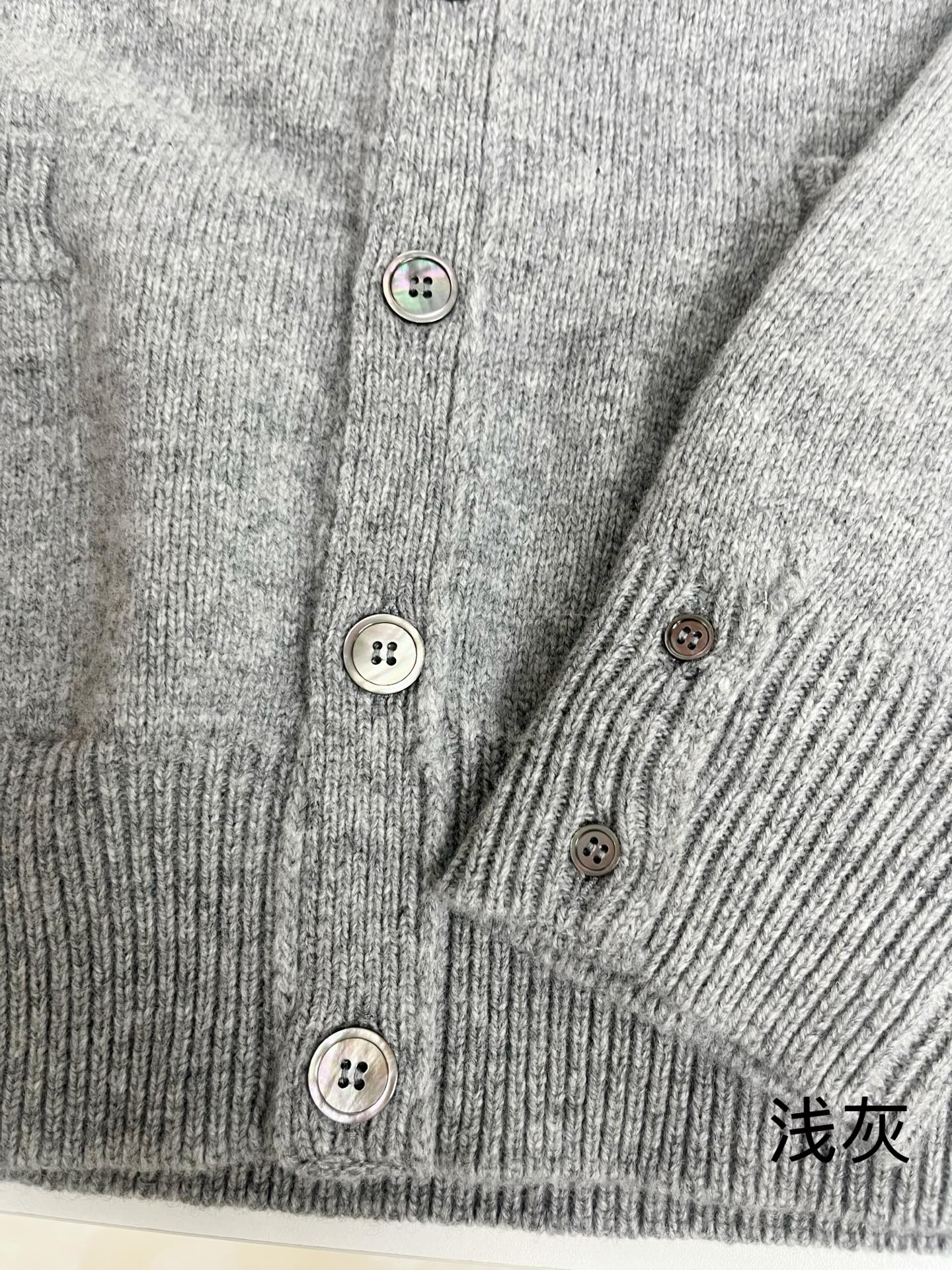 톰브라운 남성 가디건 142854 Thom Browne Cardigan 상세 이미지 6