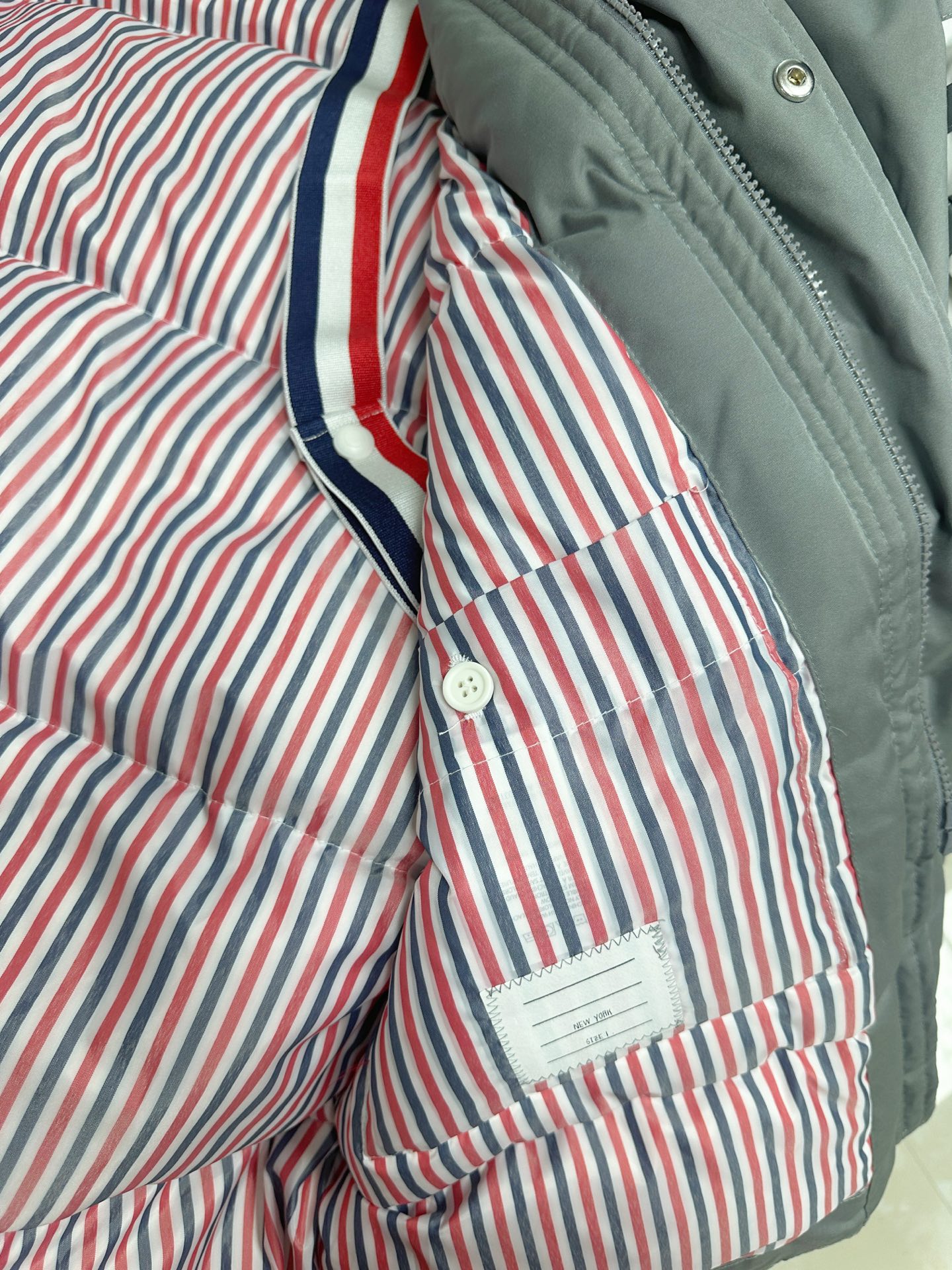 톰브라운 남성 패딩 143002 Thom Browne Padding 상세 이미지 8