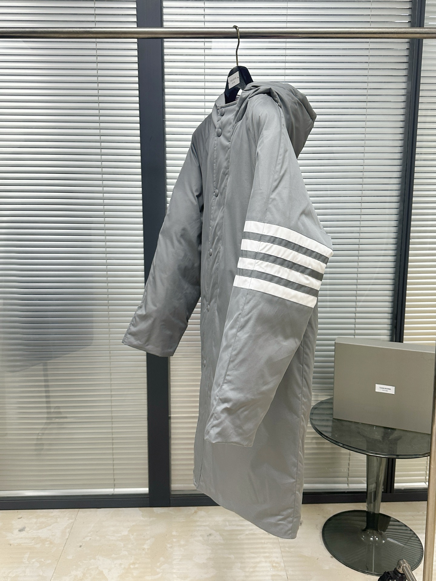 톰브라운 남성 패딩 143002 Thom Browne Padding 상세 이미지 3