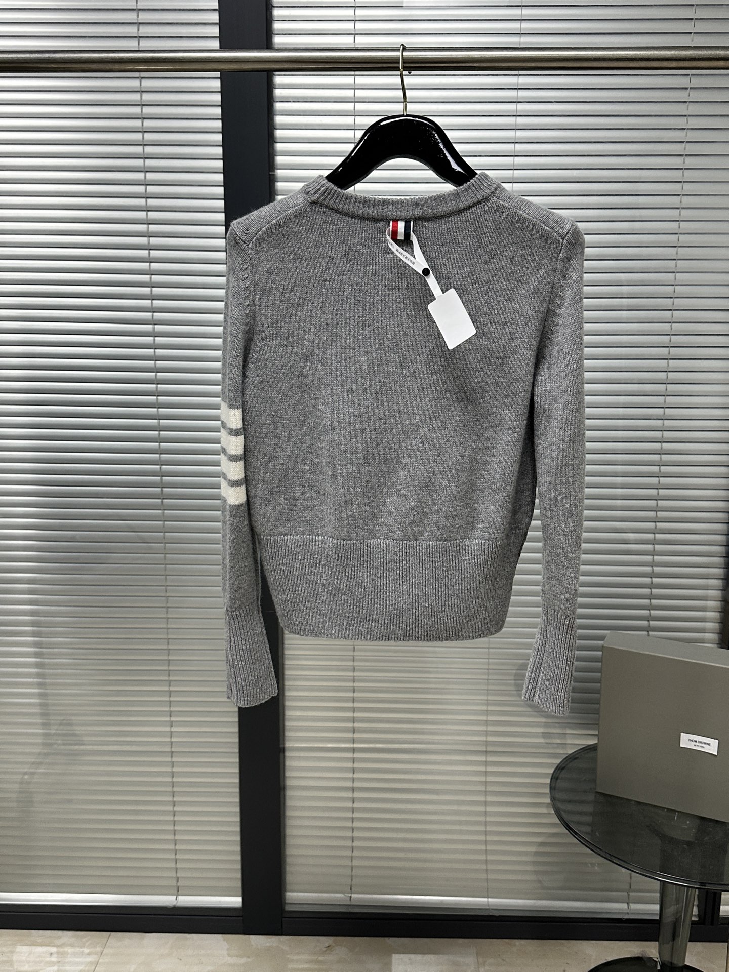 톰브라운 여성 니트 142990 Thom Browne Knit 상세 이미지 3