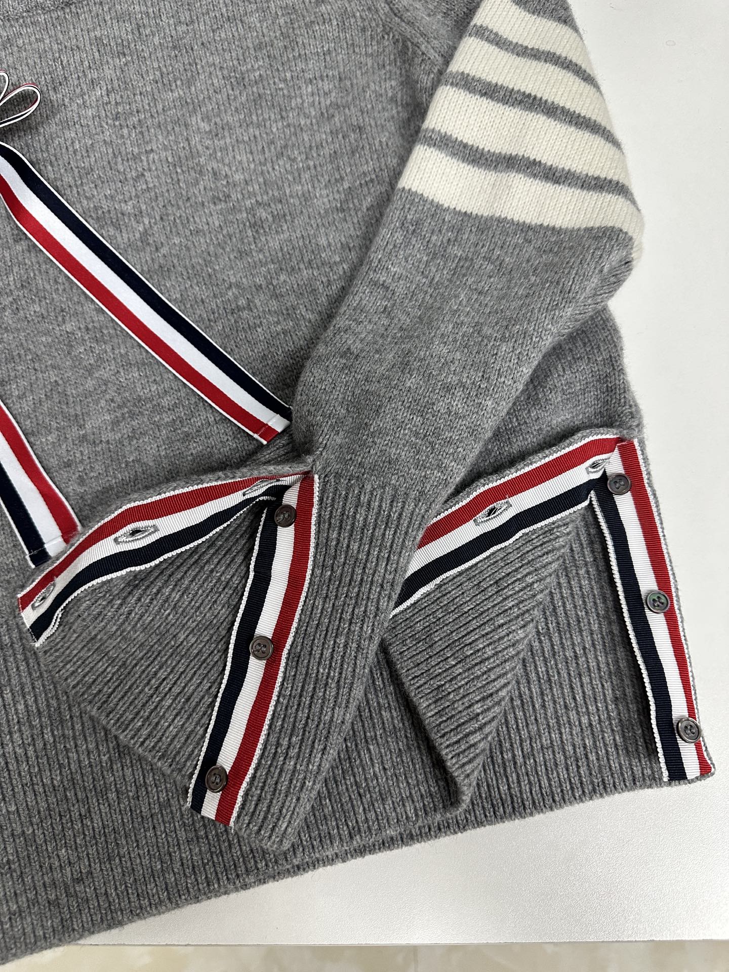 톰브라운 여성 니트 142990 Thom Browne Knit 상세 이미지 10