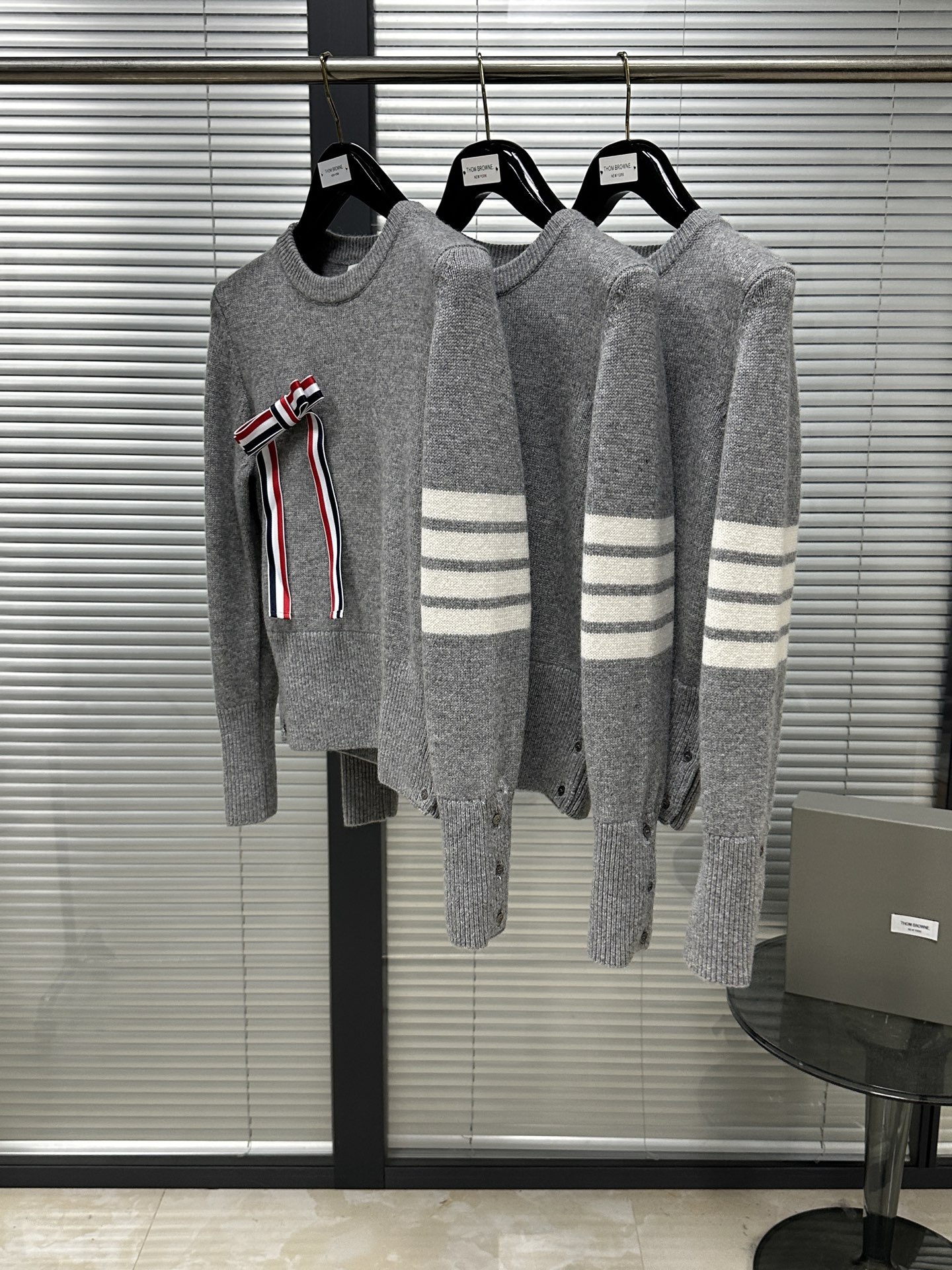 톰브라운 여성 니트 142990 Thom Browne Knit 상세 이미지 4