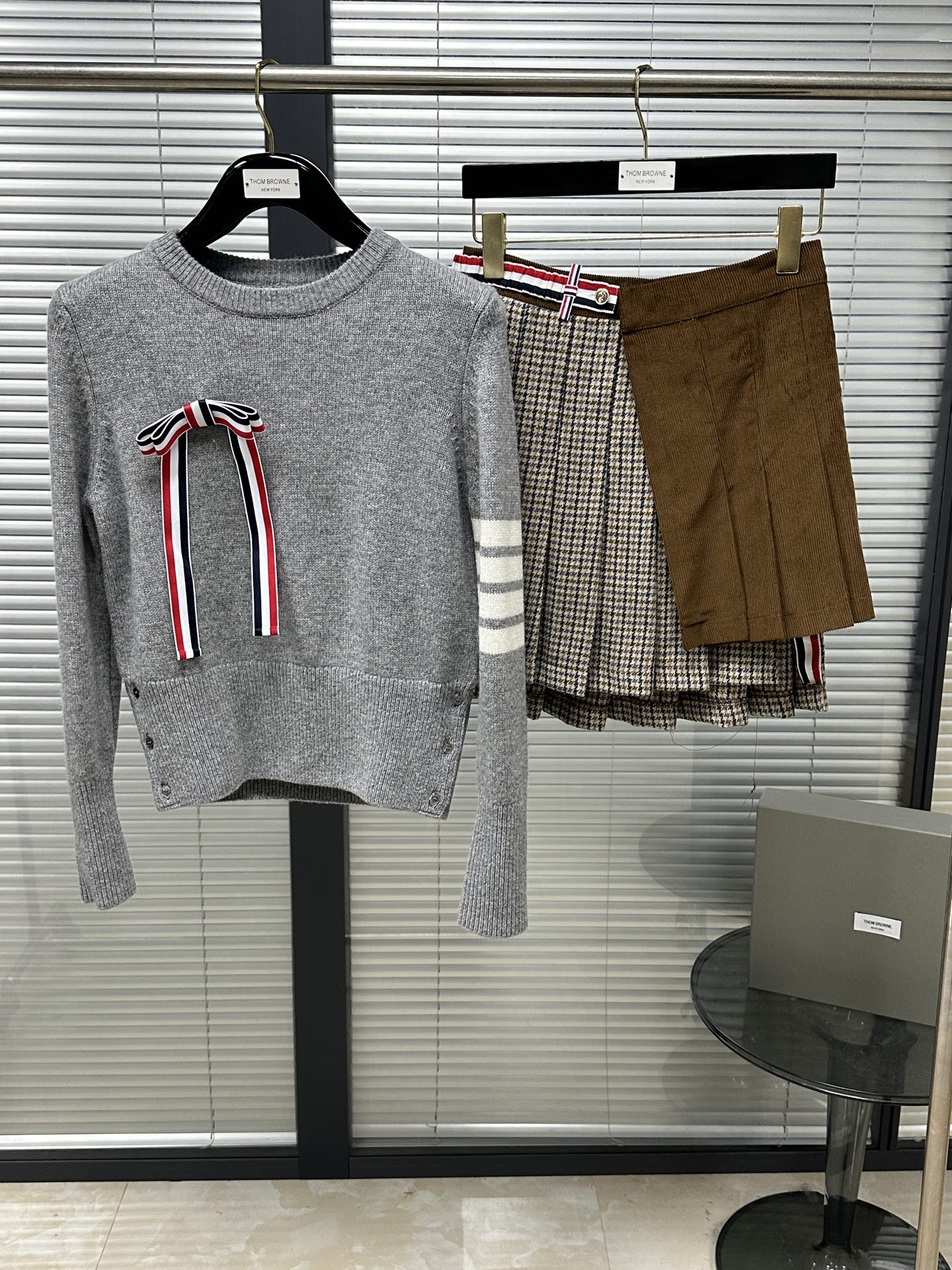 톰브라운 여성 니트 142990 Thom Browne Knit 상세 이미지 5