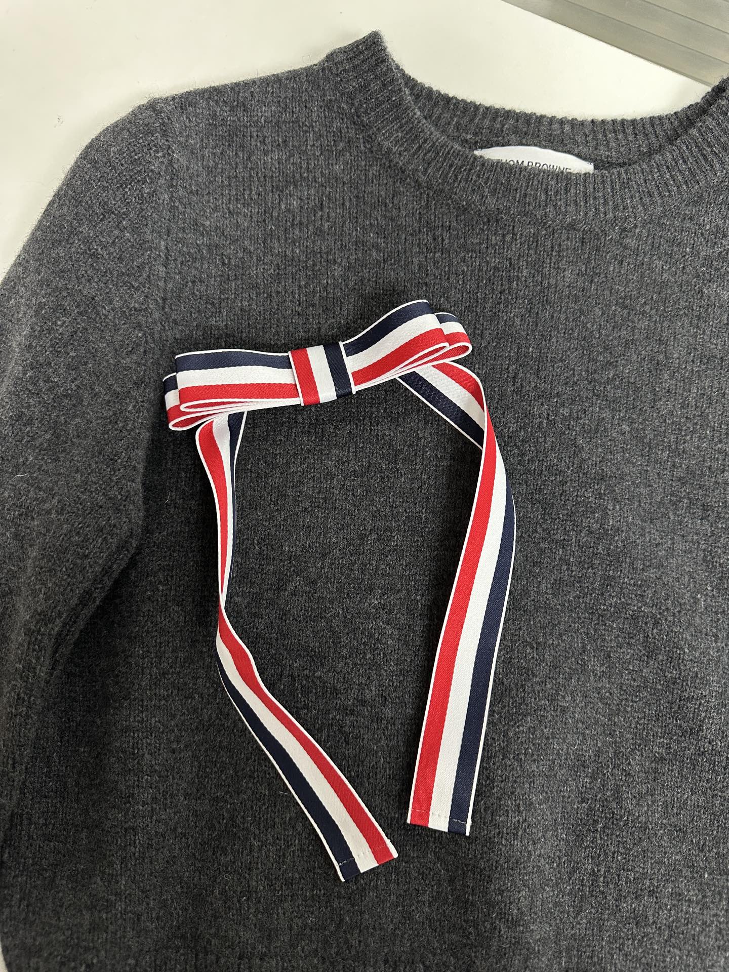 톰브라운 여성 니트 142989 Thom Browne Knit 상세 이미지 8