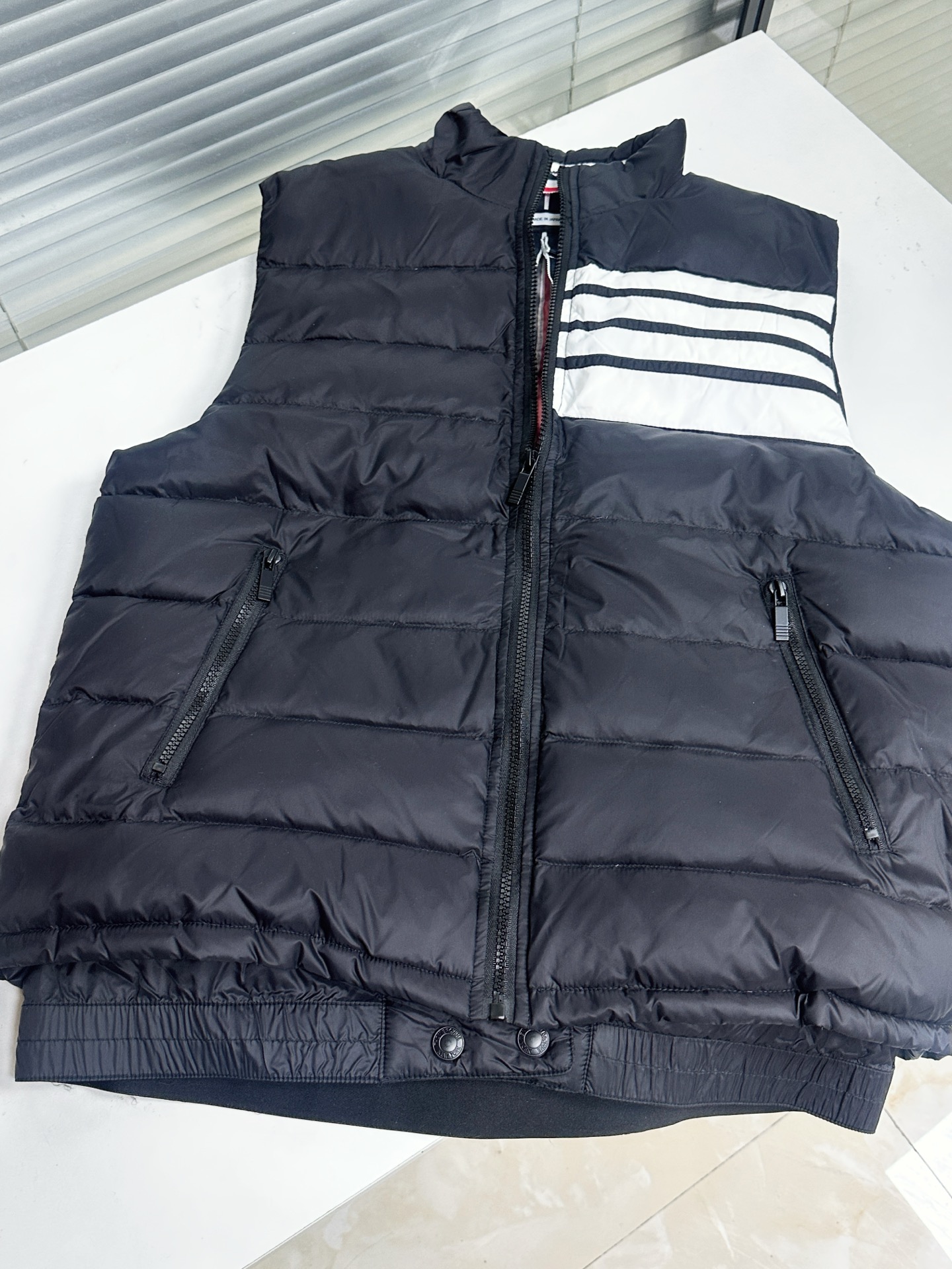 톰브라운 남성 패딩 143009 Thom Browne Padding 상세 이미지 6