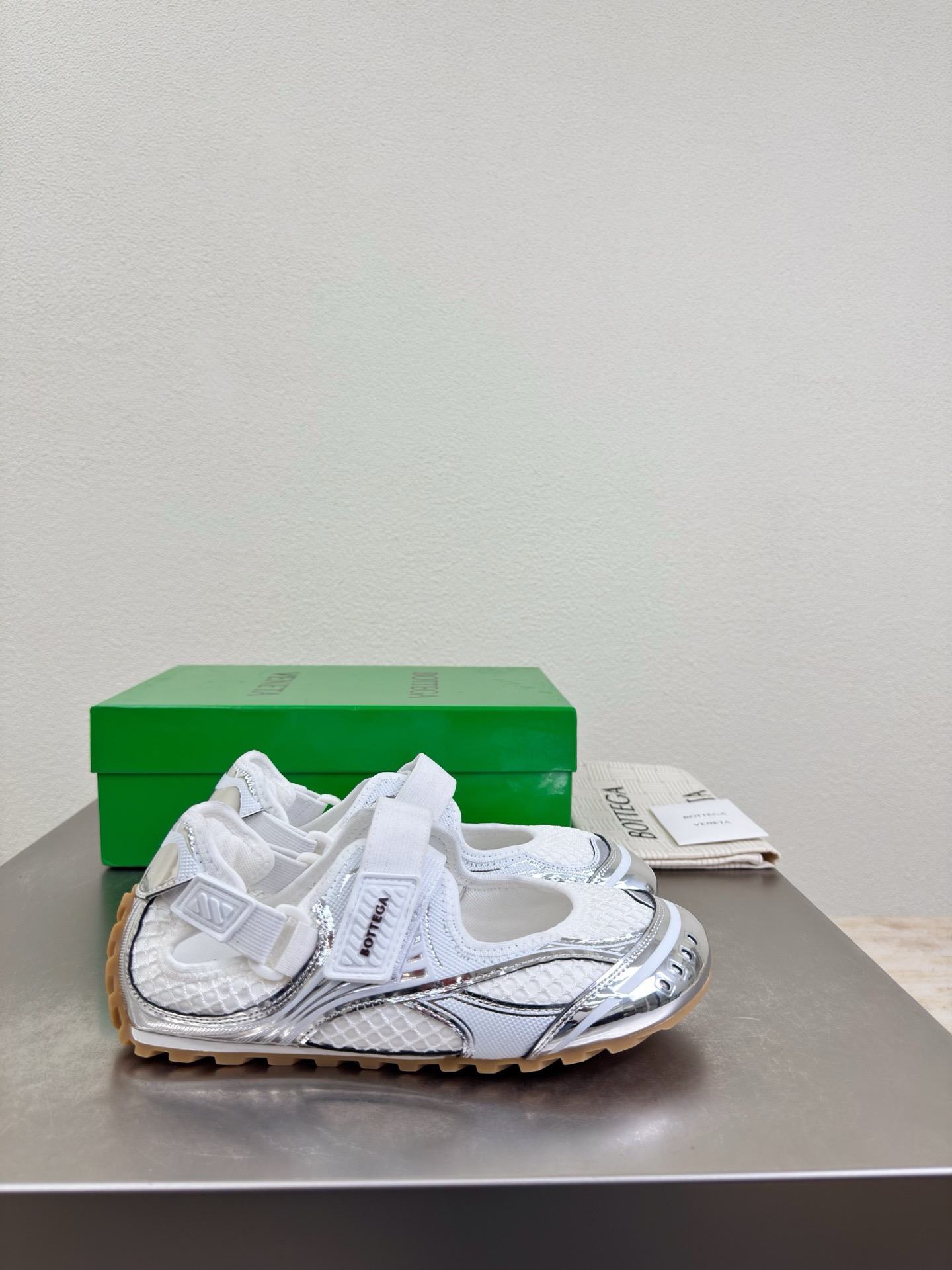 Кроссовки Bottega Veneta