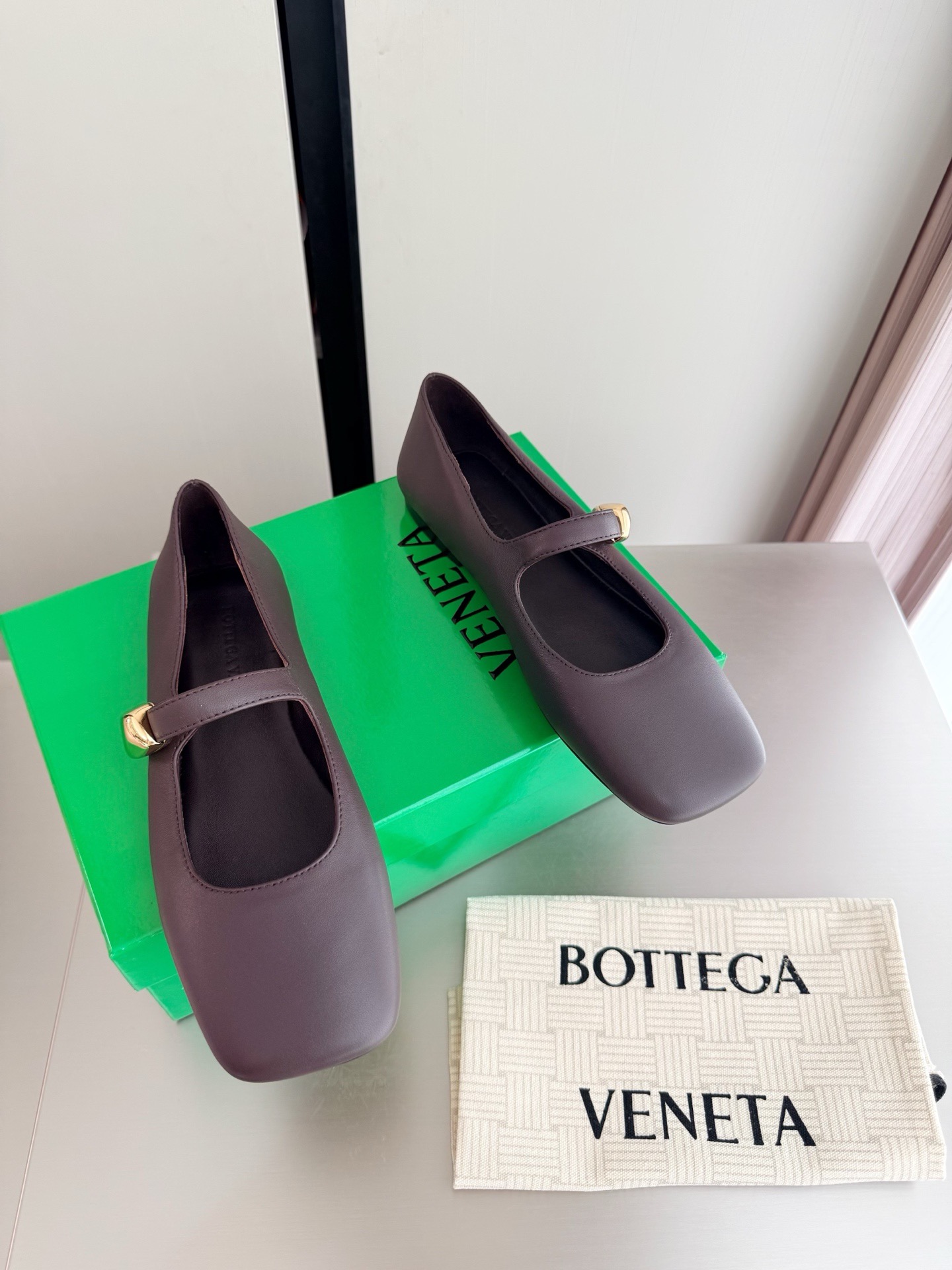 Женские лоферы классические из натуральной кожи Bottega Veneta