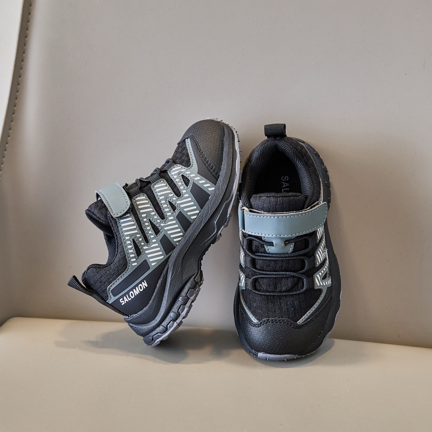 图片[4]-萨络蒙 V8魔术贴童鞋26-37 SALOMON XA PRO V8 Trail系列魔术贴包头防撞童鞋，透气减震户外越野机能跑步鞋-选品中心