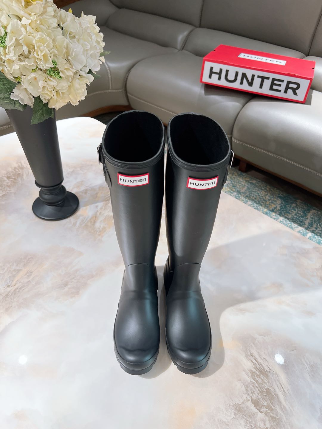 “Bobley Factory: Hunter’s 2024 Rain Boots with British Royal Style” - 图片 7