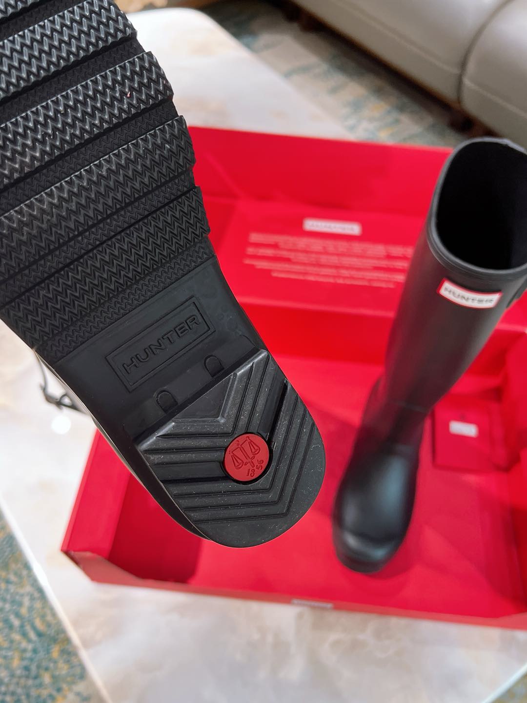 “Bobley Factory: Hunter’s Stylish Rain Boots Since 1856 with Royal British Design” - 图片 6