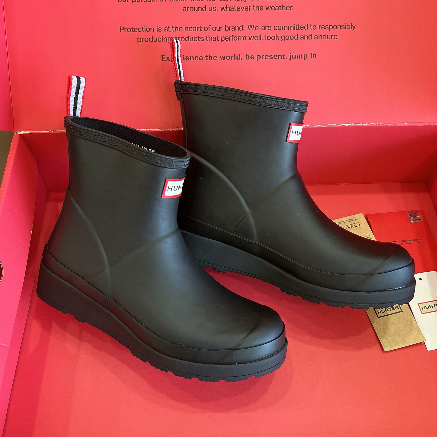 Bobley Factory Introduces $625 Hunter 2025 Long Rain Boots with Classic British Design - 图片 3