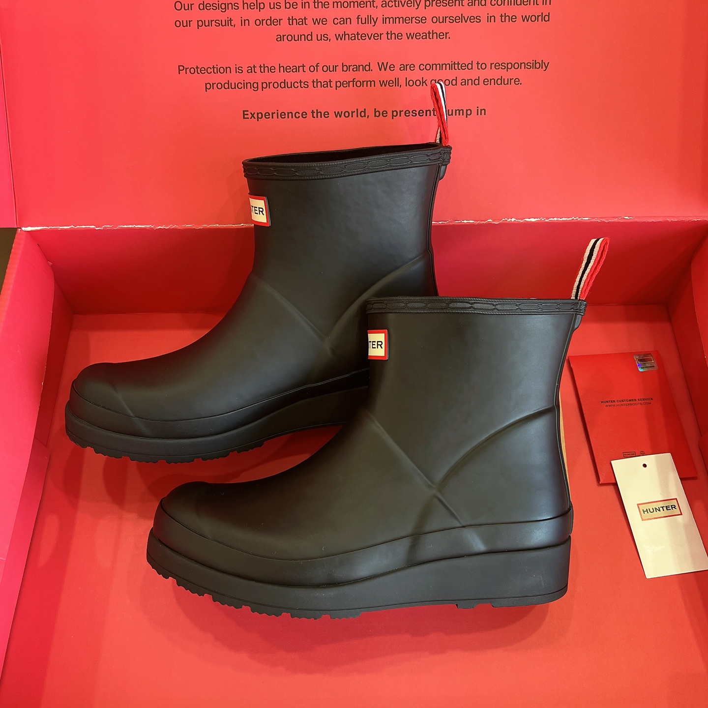 Bobley Factory Introduces $625 Hunter 2025 Long Rain Boots with Classic British Design - 图片 5